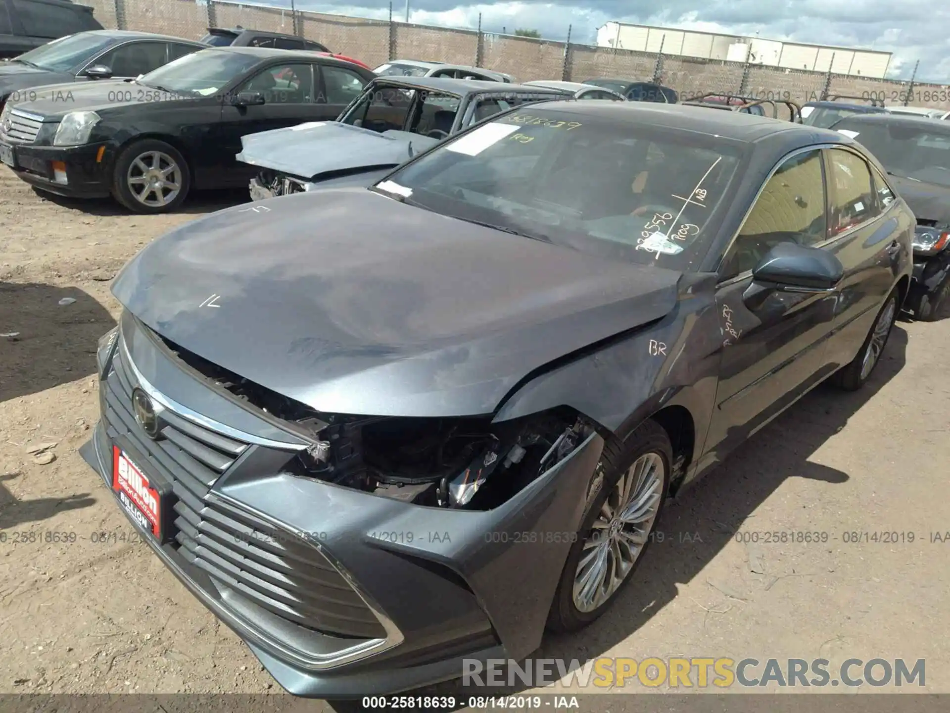 2 Фотография поврежденного автомобиля 4T1BZ1FB1KU025834 TOYOTA AVALON 2019