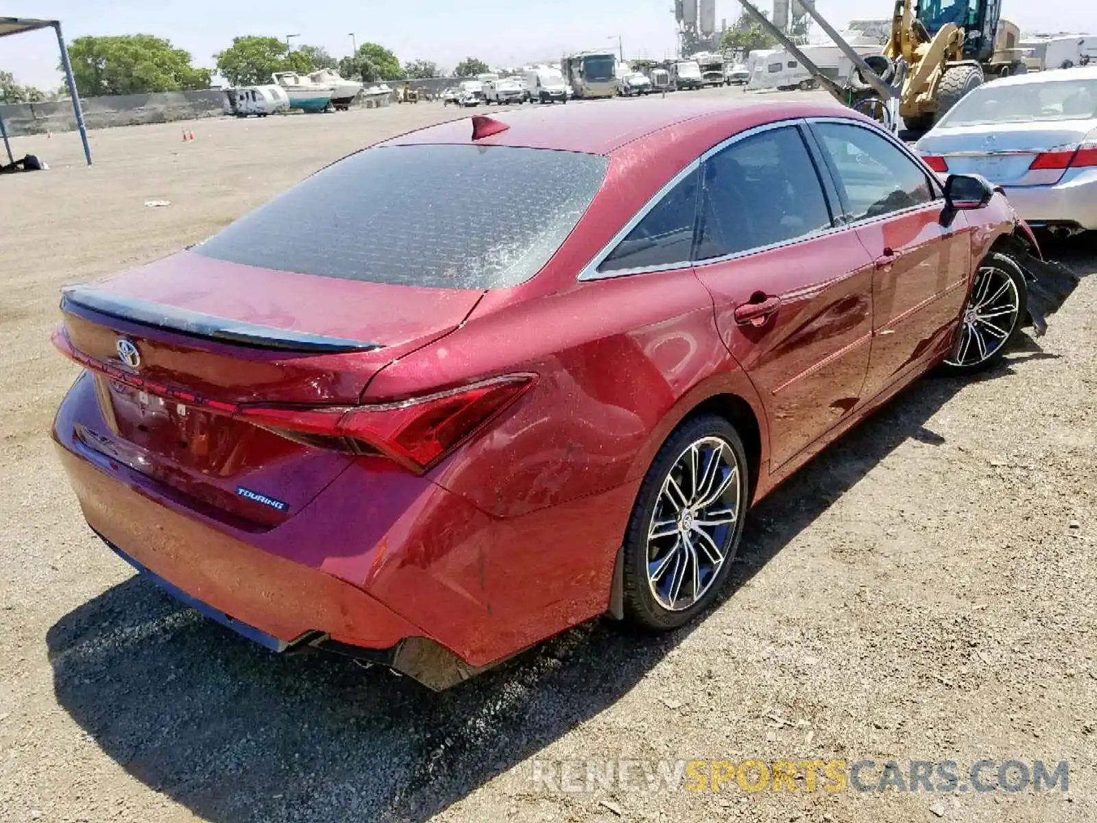 4 Photograph of a damaged car 4T1BZ1FB1KU026174 TOYOTA AVALON 2019