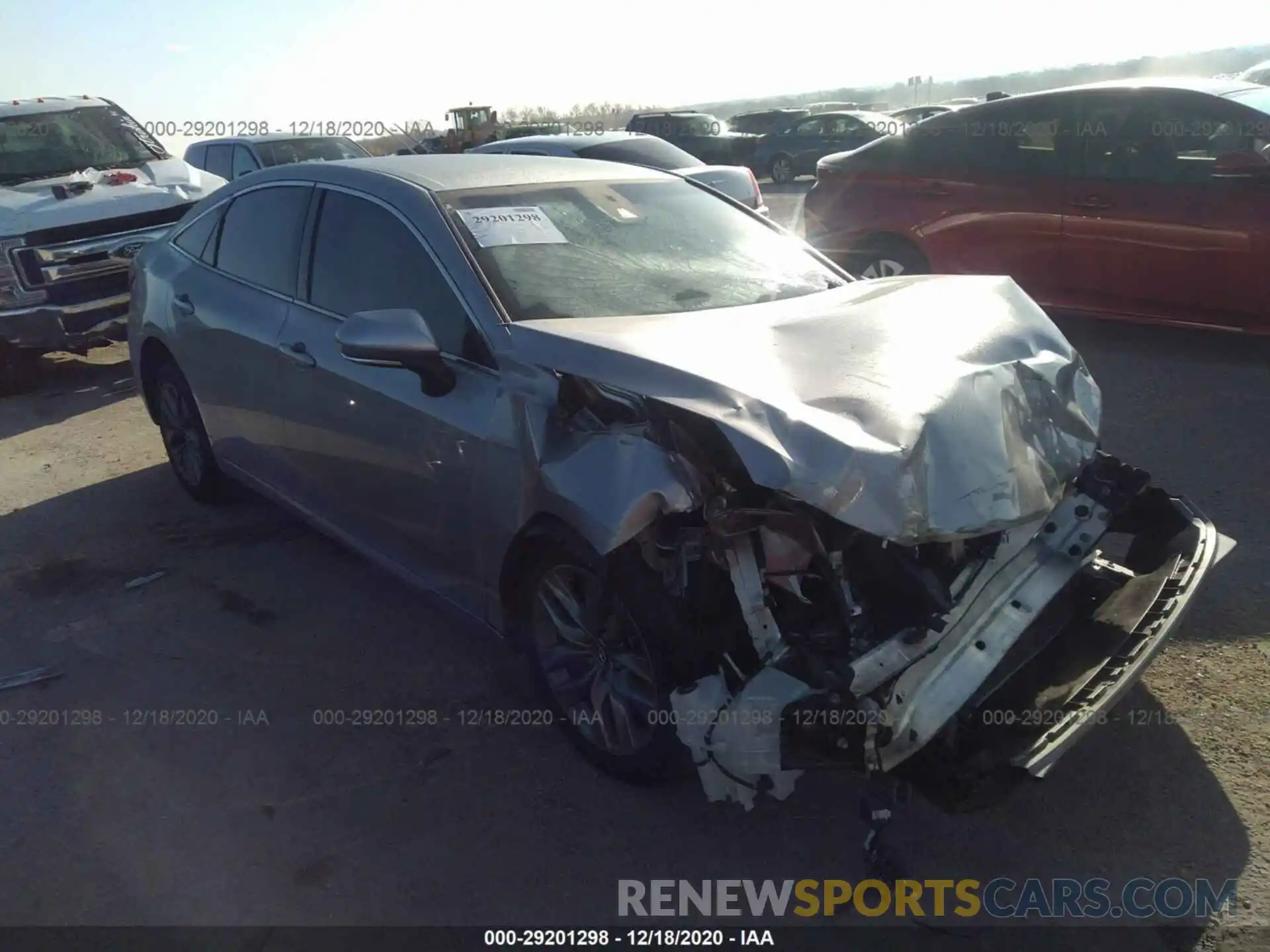 1 Photograph of a damaged car 4T1BZ1FB1KU032783 TOYOTA AVALON 2019