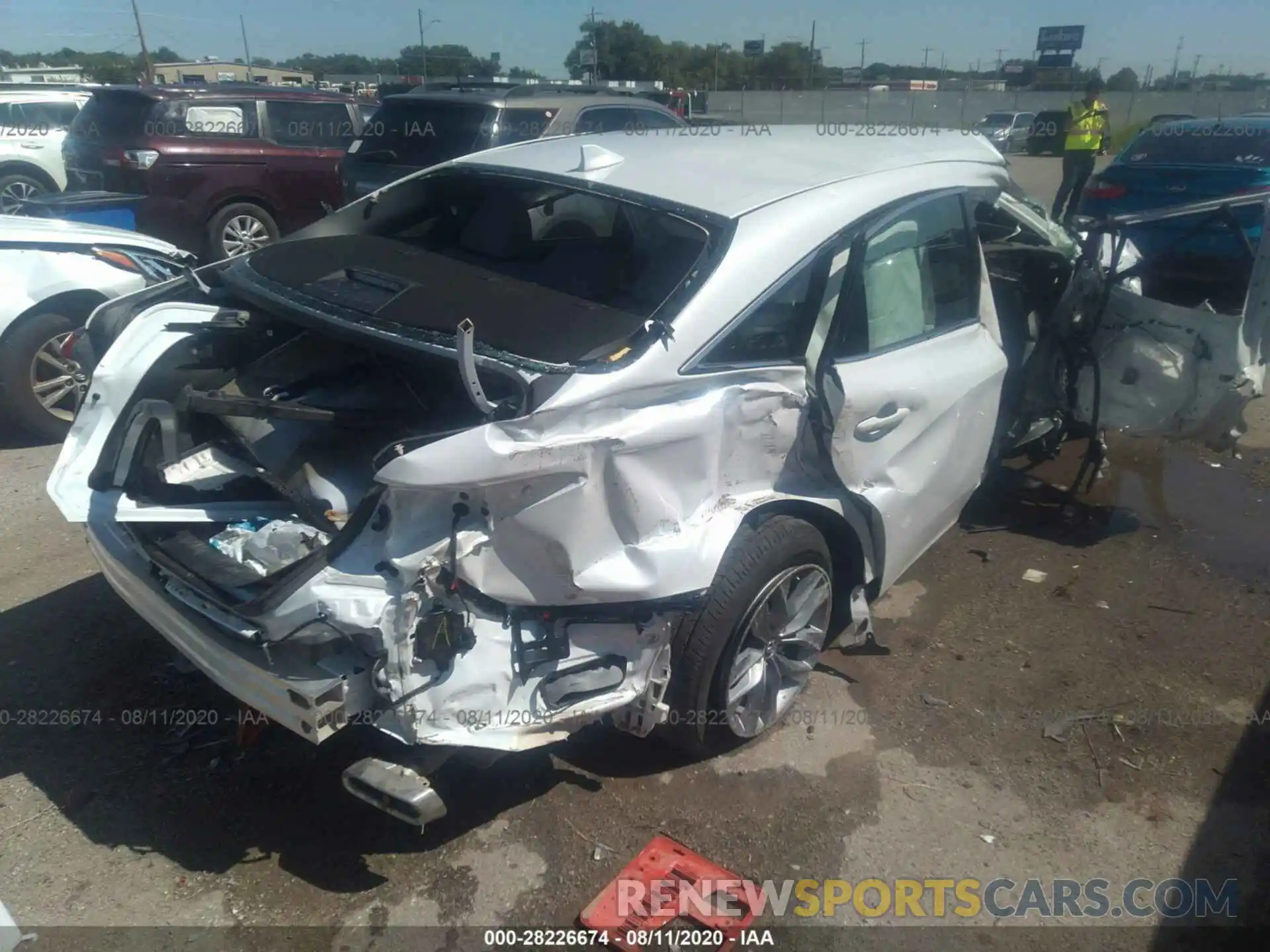 4 Photograph of a damaged car 4T1BZ1FB1KU033769 TOYOTA AVALON 2019