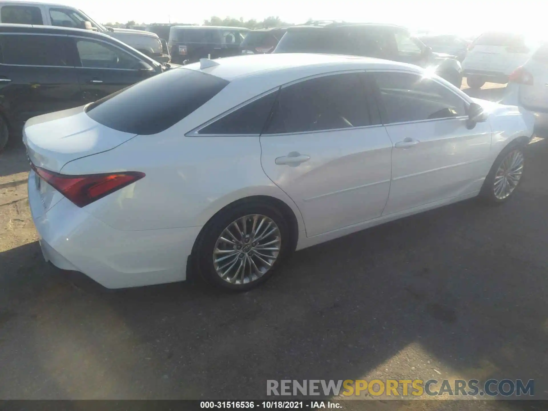 4 Photograph of a damaged car 4T1BZ1FB1KU036591 TOYOTA AVALON 2019