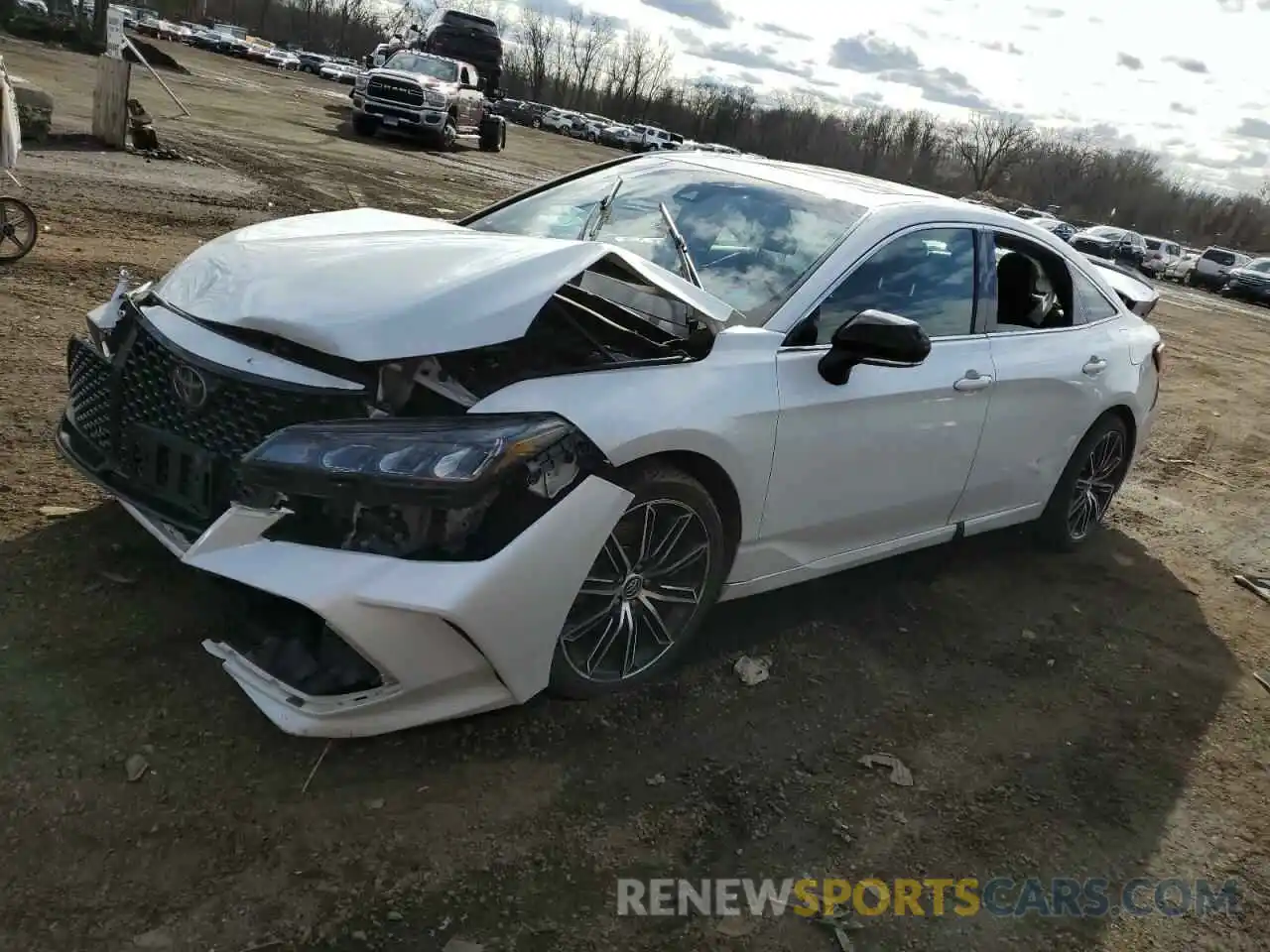 1 Photograph of a damaged car 4T1BZ1FB2KU001302 TOYOTA AVALON 2019