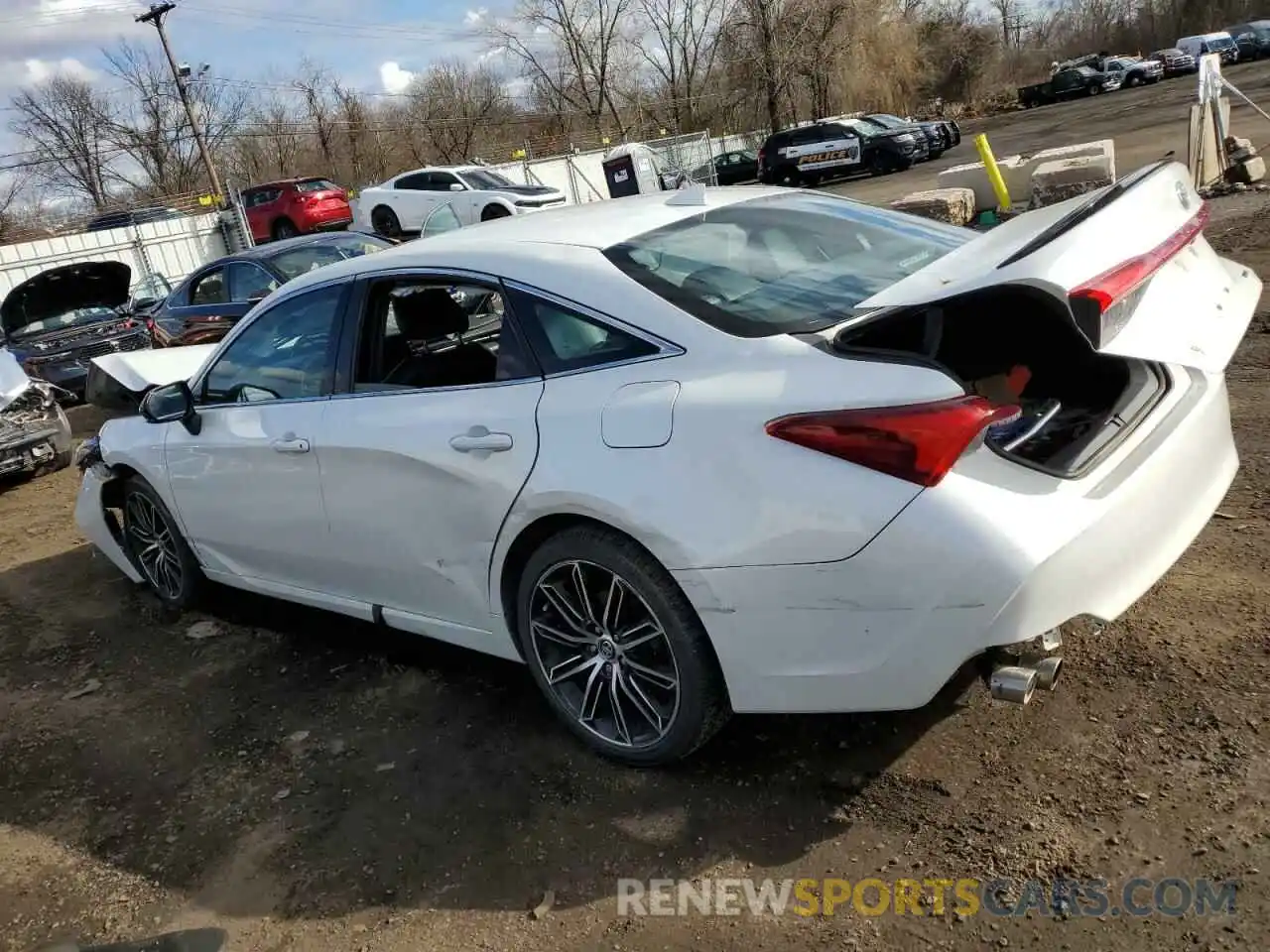 2 Photograph of a damaged car 4T1BZ1FB2KU001302 TOYOTA AVALON 2019