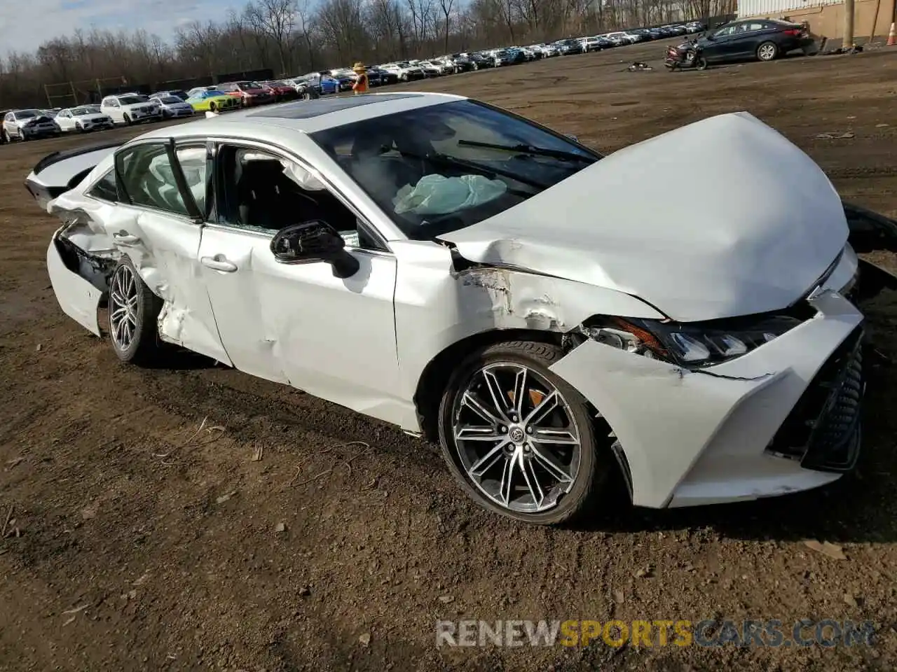 4 Photograph of a damaged car 4T1BZ1FB2KU001302 TOYOTA AVALON 2019