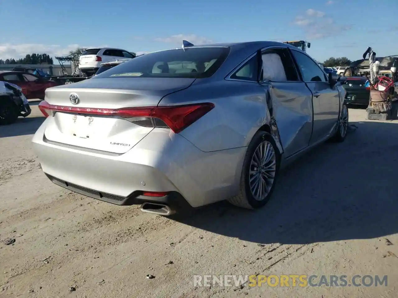 4 Photograph of a damaged car 4T1BZ1FB2KU004197 TOYOTA AVALON 2019