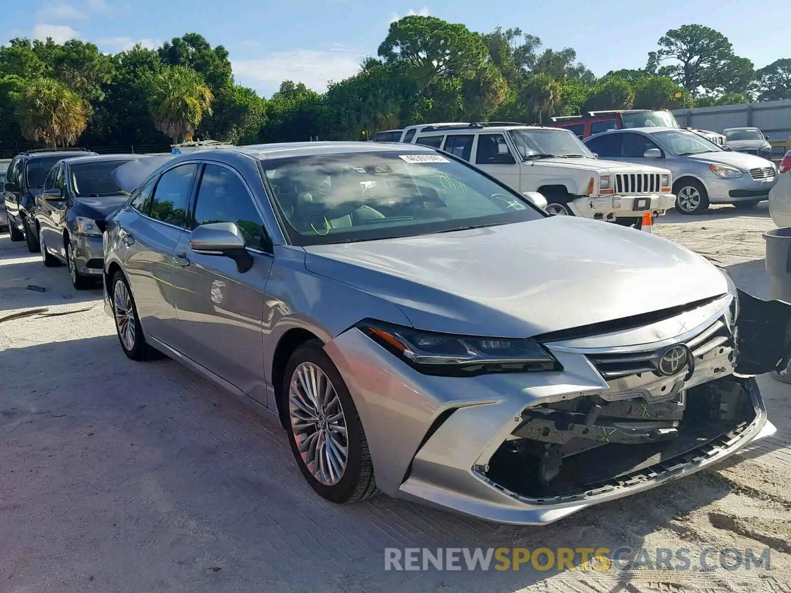 1 Photograph of a damaged car 4T1BZ1FB2KU004457 TOYOTA AVALON 2019