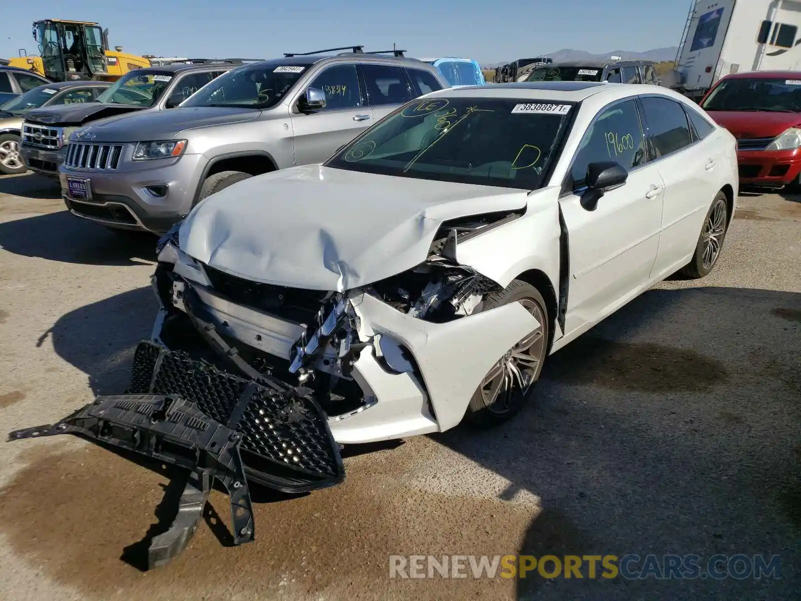 2 Photograph of a damaged car 4T1BZ1FB2KU004698 TOYOTA AVALON 2019