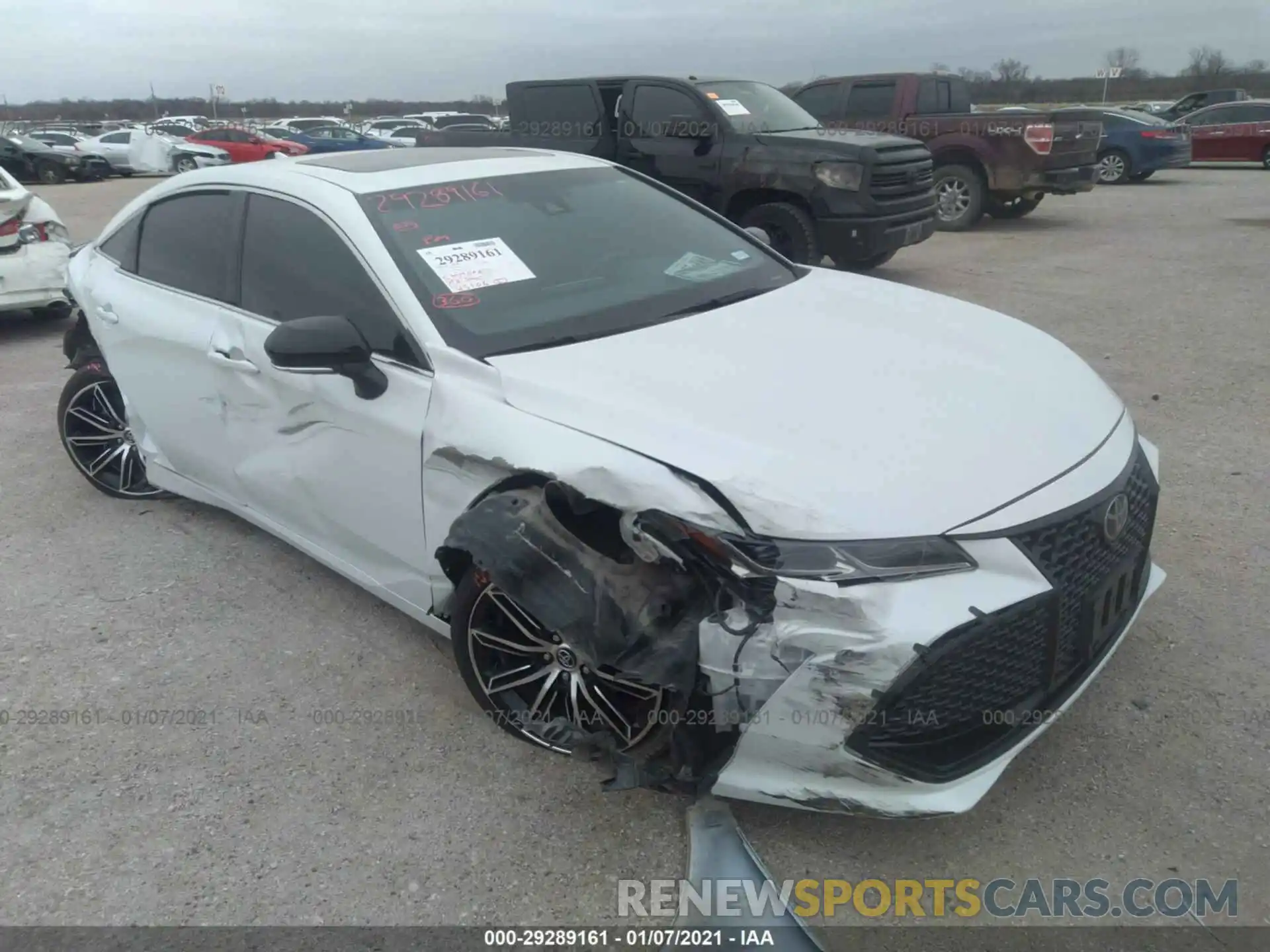 1 Photograph of a damaged car 4T1BZ1FB2KU009321 TOYOTA AVALON 2019