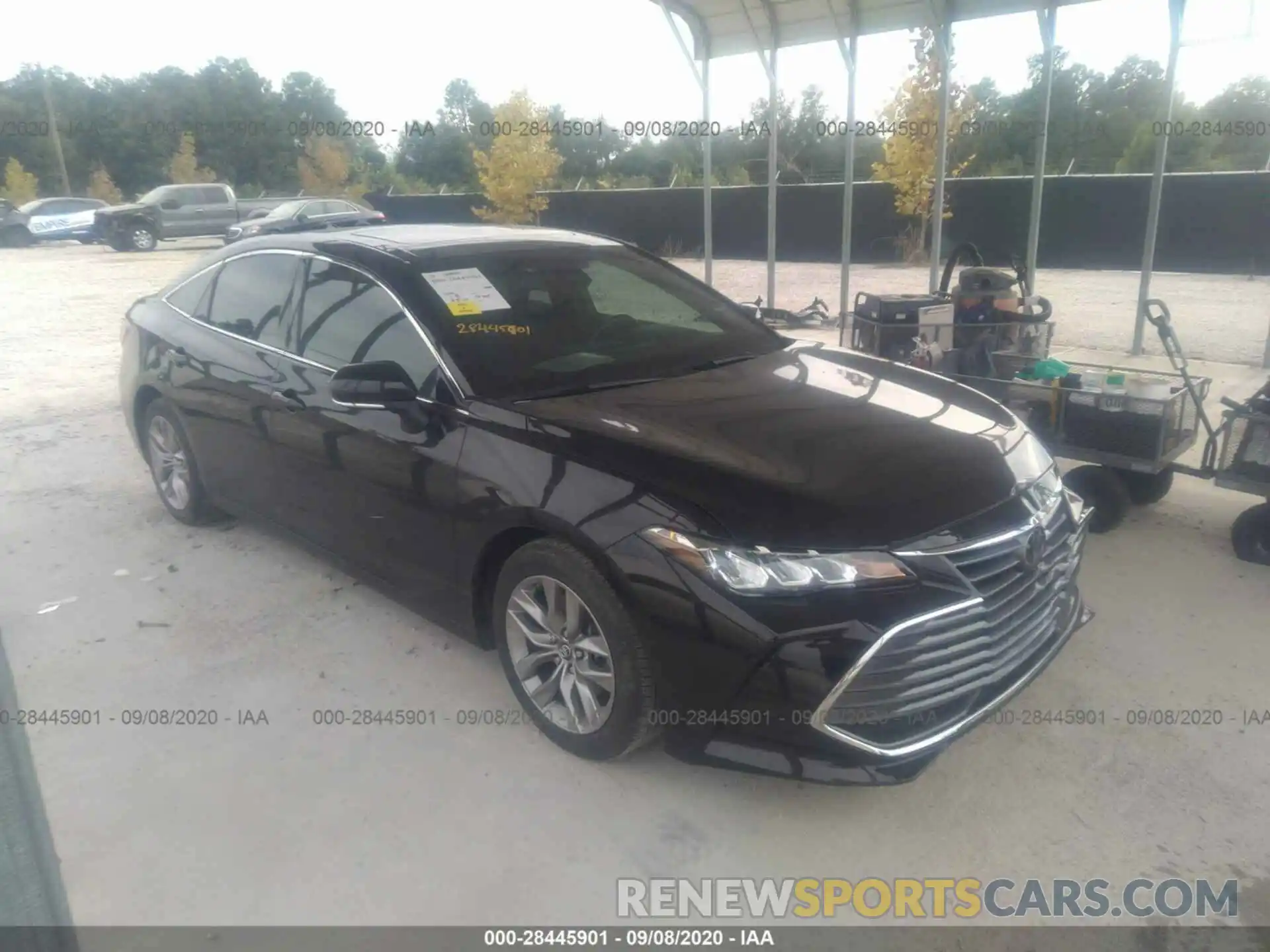 1 Photograph of a damaged car 4T1BZ1FB2KU010209 TOYOTA AVALON 2019