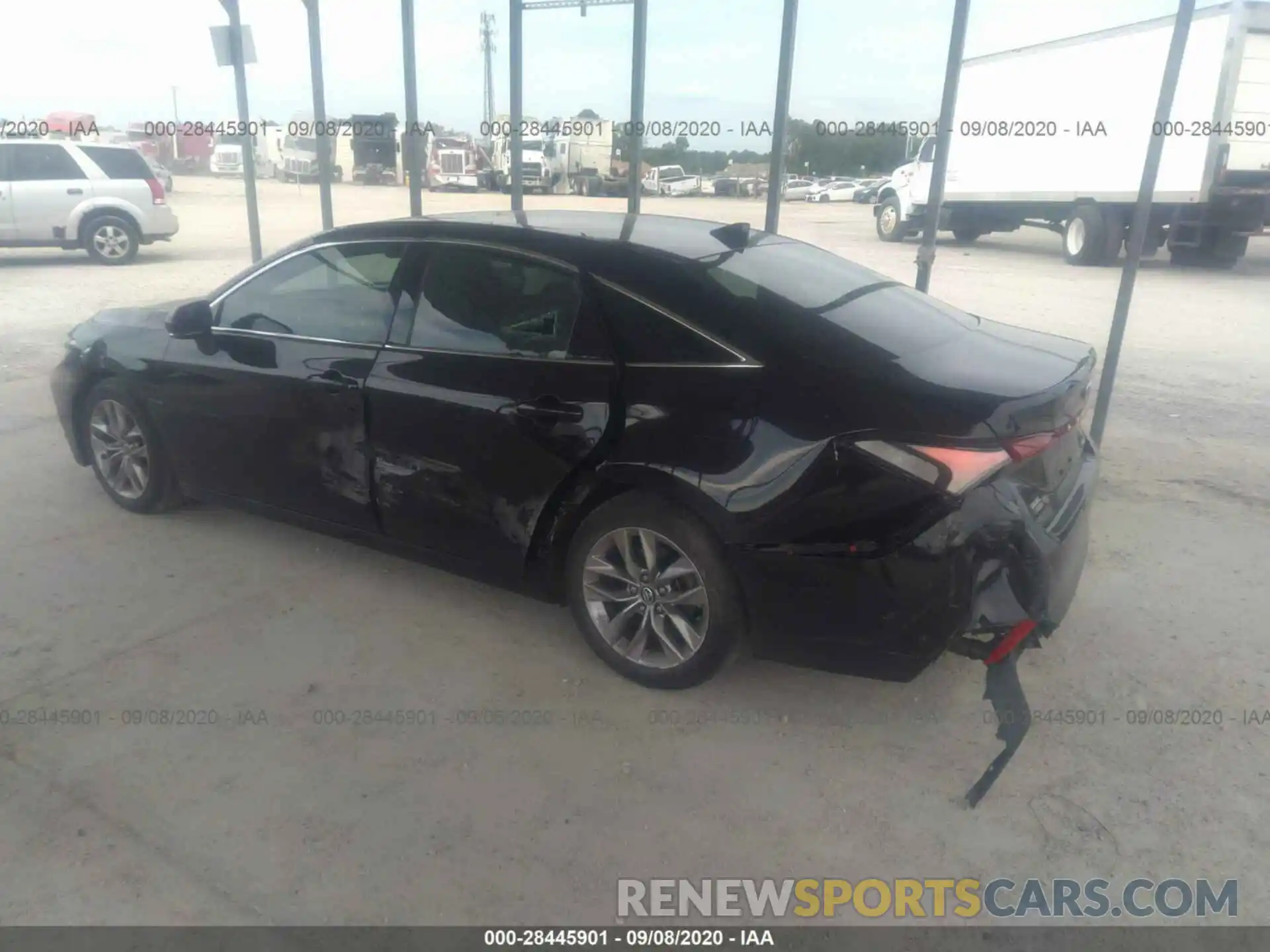 3 Photograph of a damaged car 4T1BZ1FB2KU010209 TOYOTA AVALON 2019