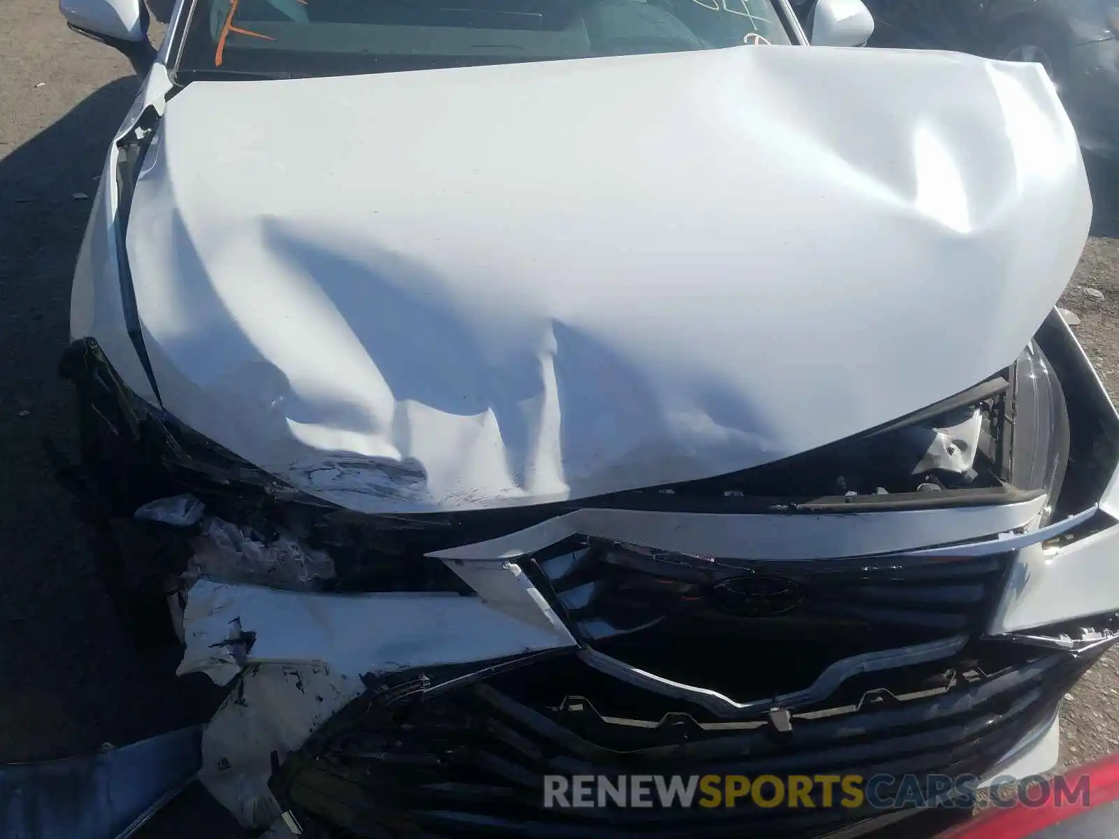 7 Photograph of a damaged car 4T1BZ1FB2KU013739 TOYOTA AVALON 2019