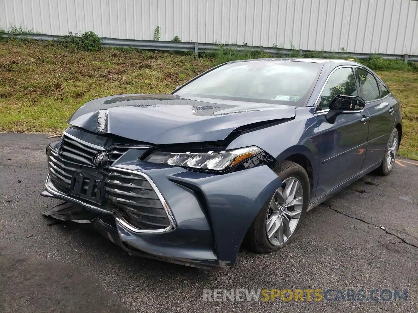 2 Photograph of a damaged car 4T1BZ1FB2KU014664 TOYOTA AVALON 2019