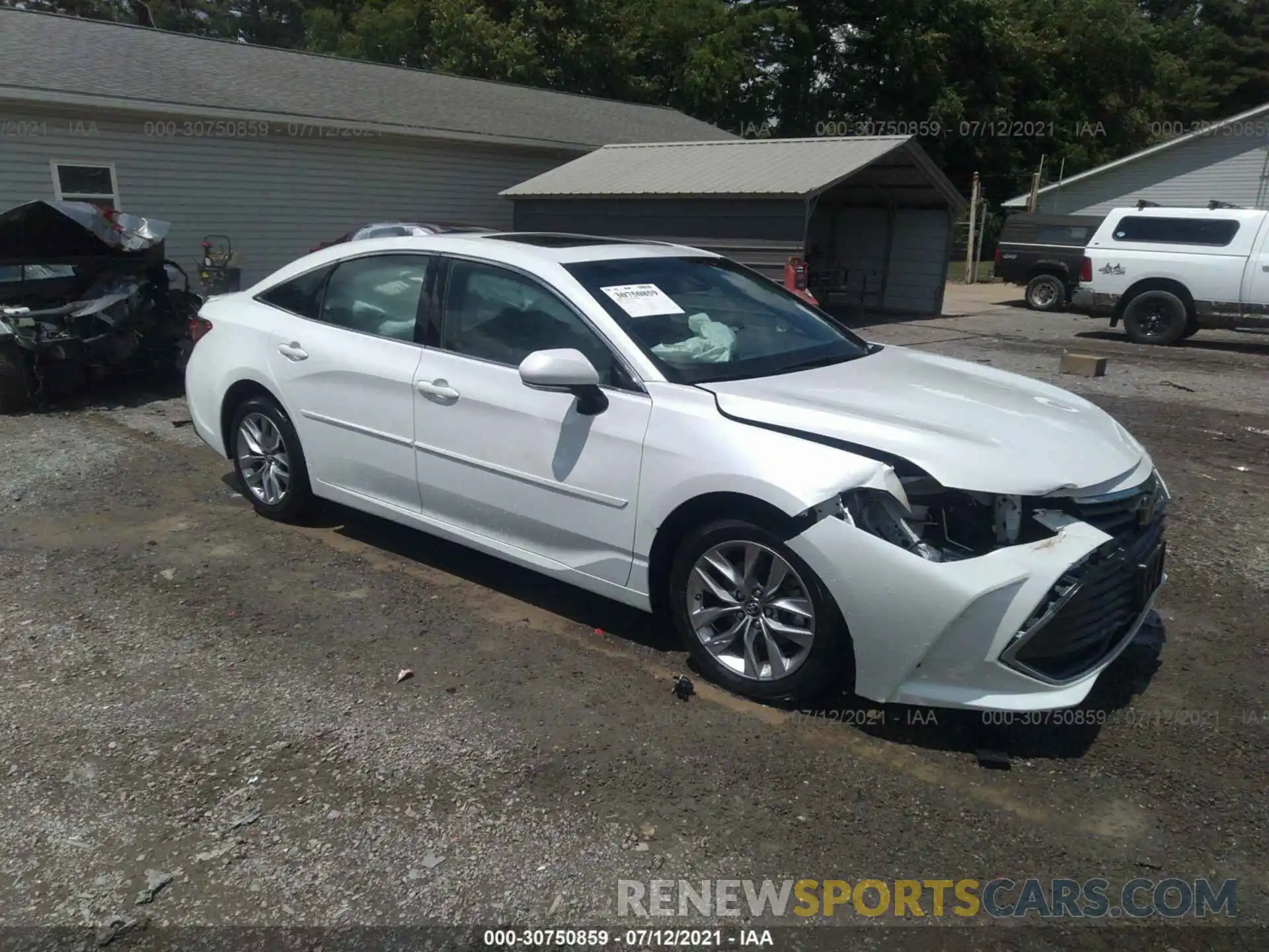 1 Photograph of a damaged car 4T1BZ1FB2KU015166 TOYOTA AVALON 2019