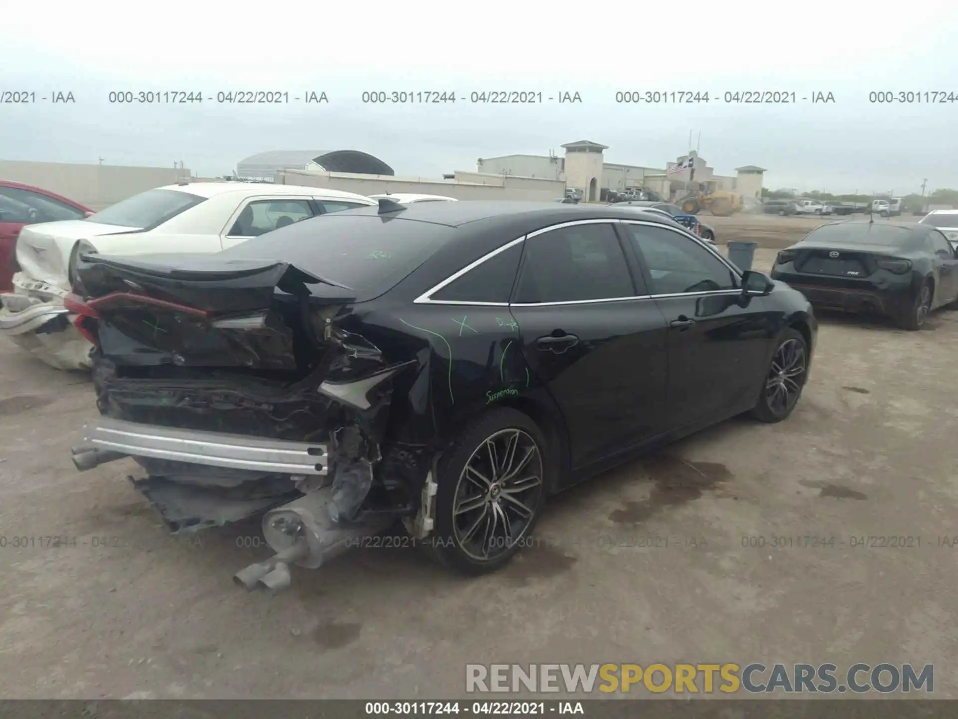 4 Photograph of a damaged car 4T1BZ1FB2KU016186 TOYOTA AVALON 2019