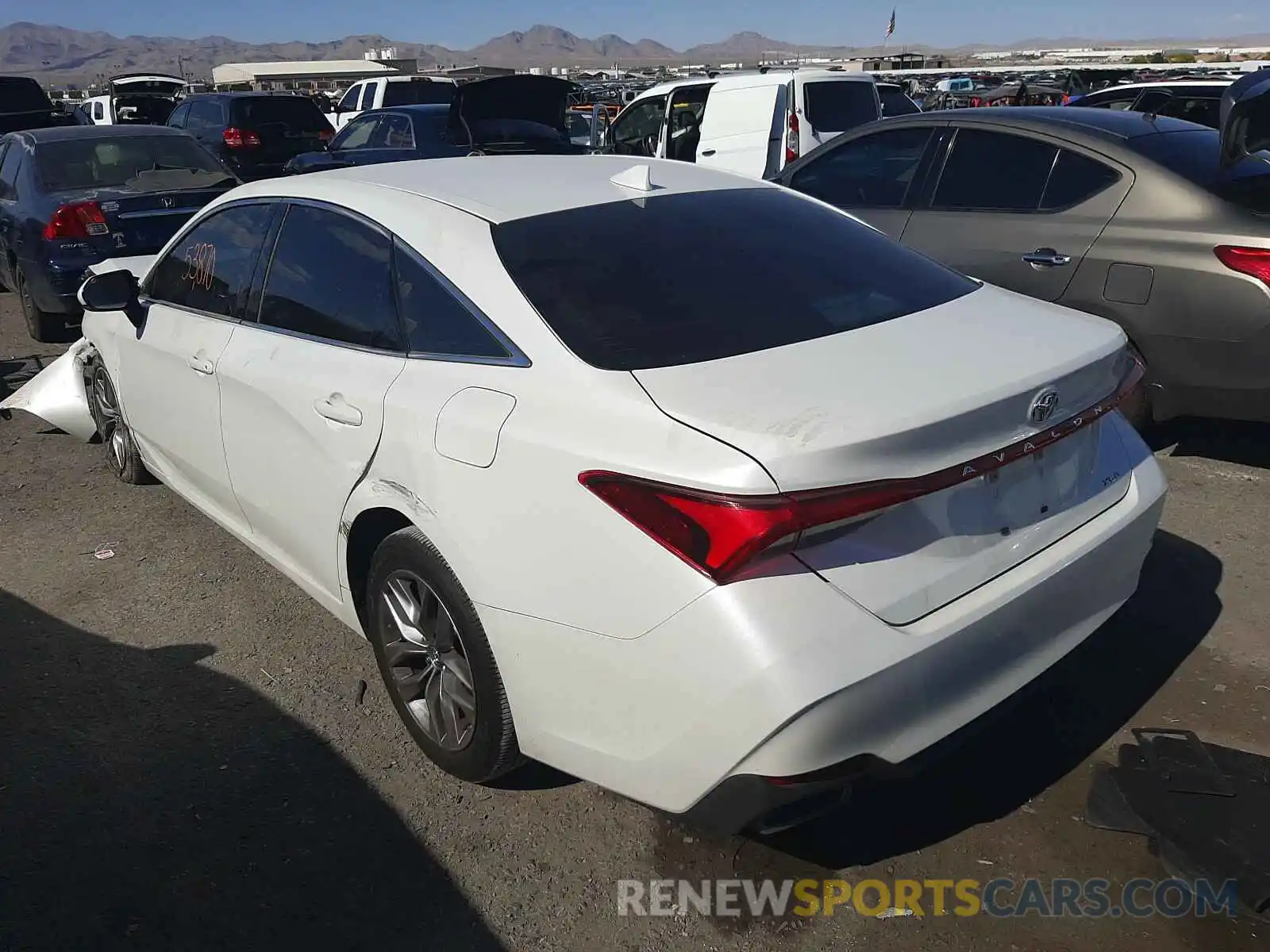 3 Photograph of a damaged car 4T1BZ1FB2KU017077 TOYOTA AVALON 2019