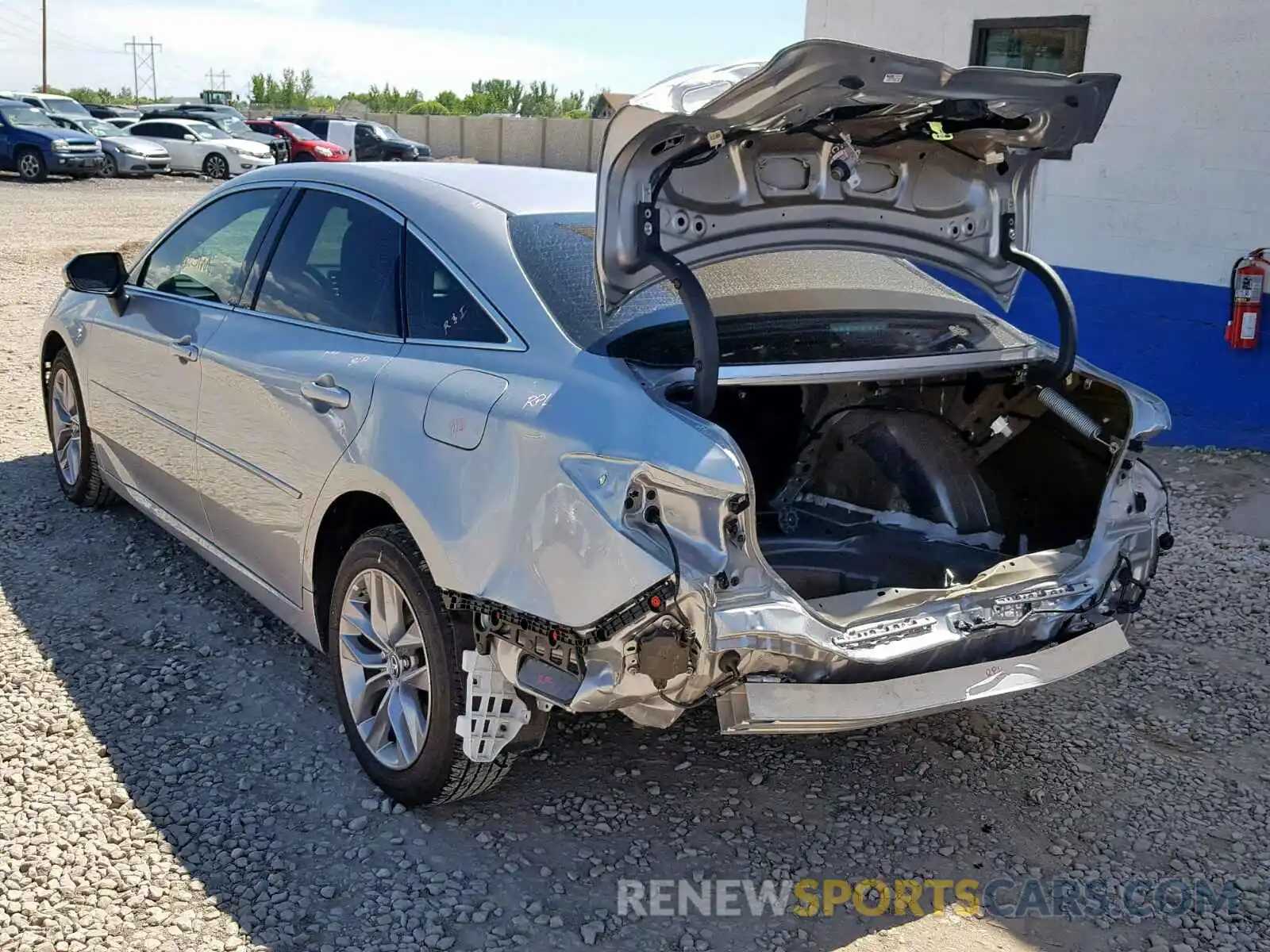 3 Photograph of a damaged car 4T1BZ1FB2KU017905 TOYOTA AVALON 2019