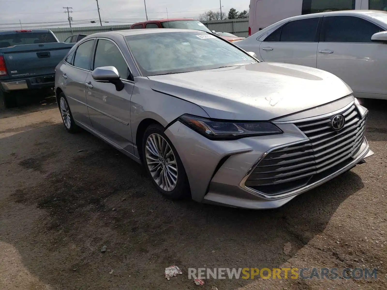 1 Photograph of a damaged car 4T1BZ1FB2KU018360 TOYOTA AVALON 2019