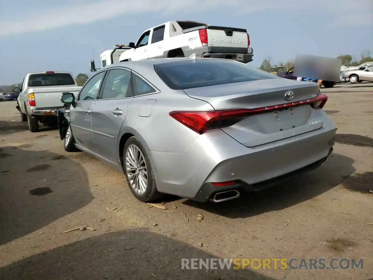 3 Photograph of a damaged car 4T1BZ1FB2KU018360 TOYOTA AVALON 2019