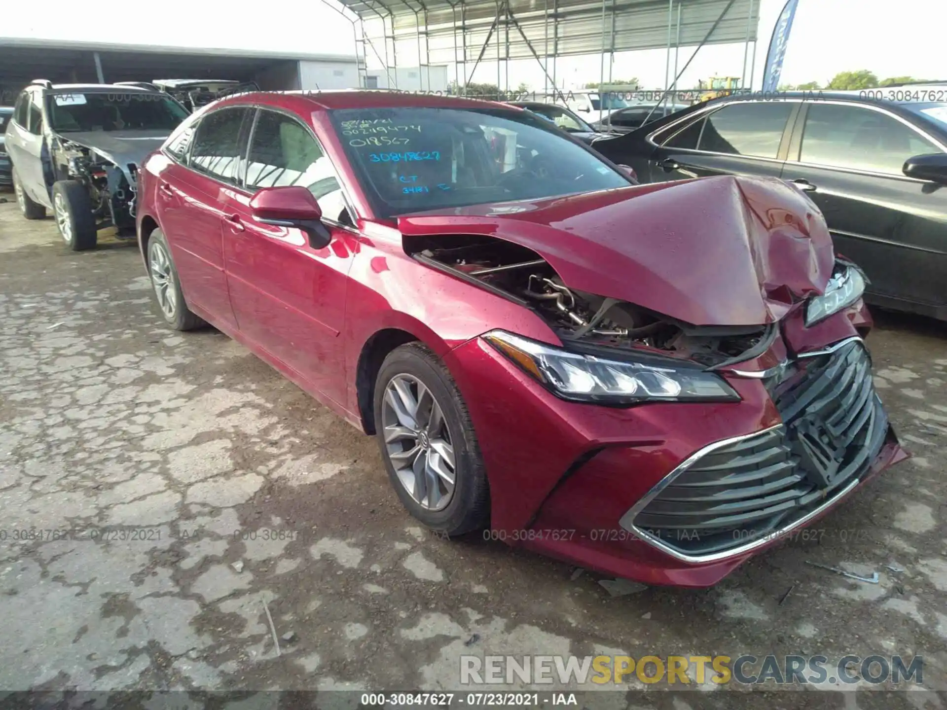 1 Photograph of a damaged car 4T1BZ1FB2KU018567 TOYOTA AVALON 2019