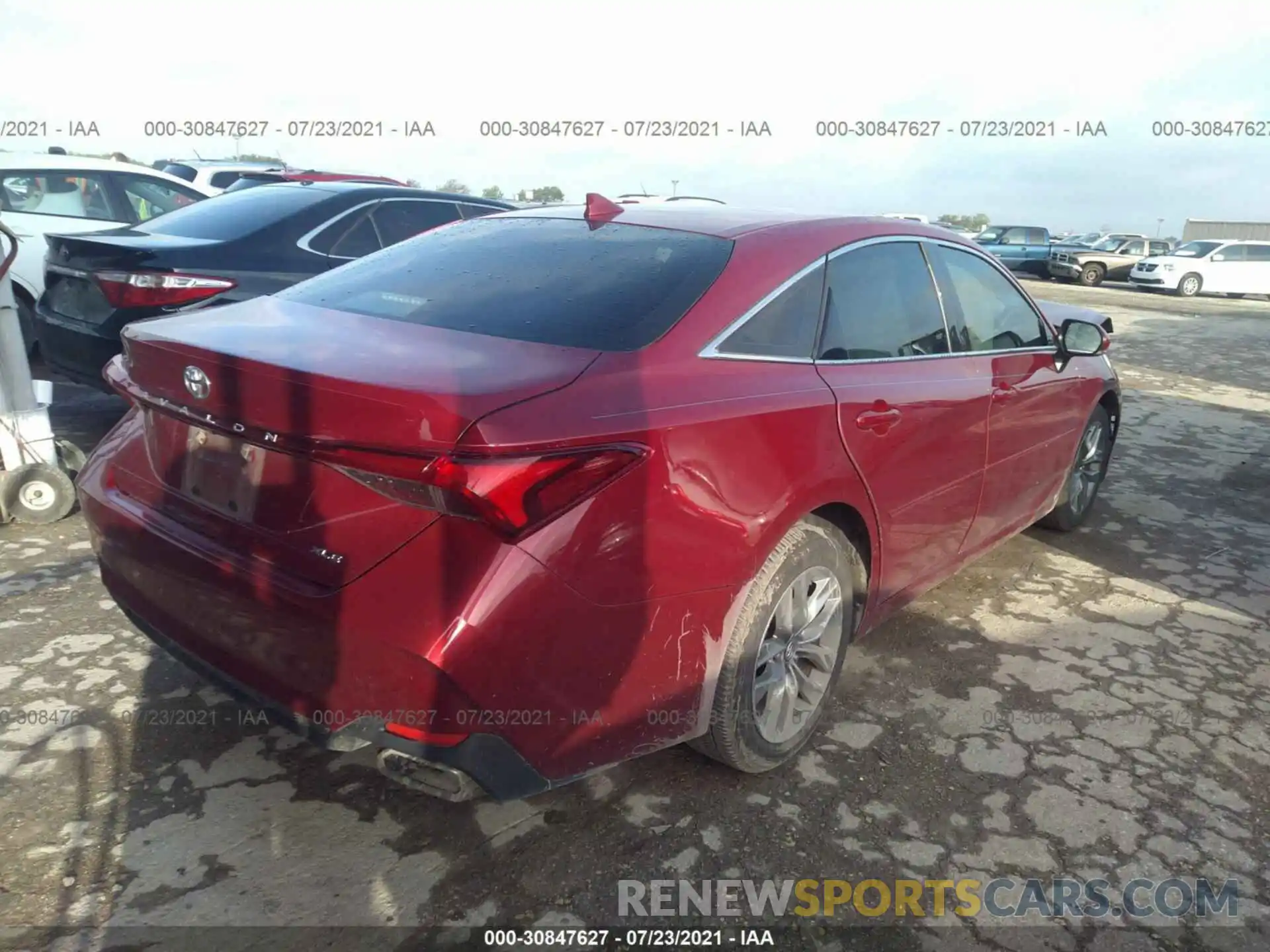 4 Photograph of a damaged car 4T1BZ1FB2KU018567 TOYOTA AVALON 2019