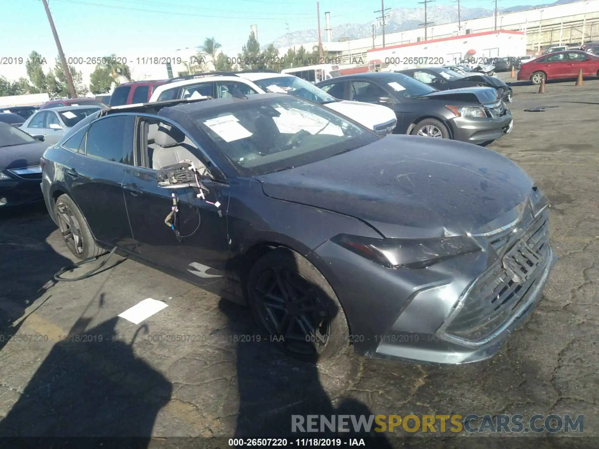 1 Photograph of a damaged car 4T1BZ1FB2KU019251 TOYOTA AVALON 2019