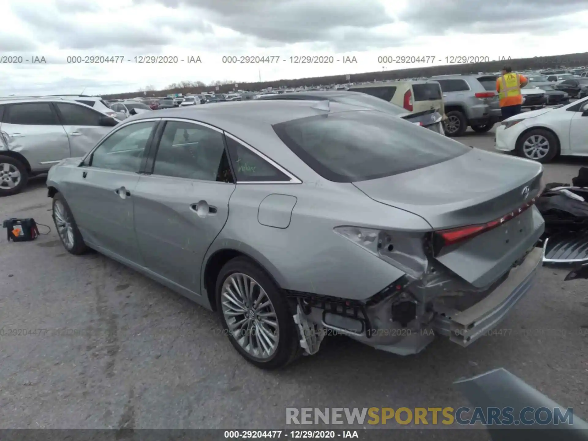 3 Photograph of a damaged car 4T1BZ1FB2KU021162 TOYOTA AVALON 2019