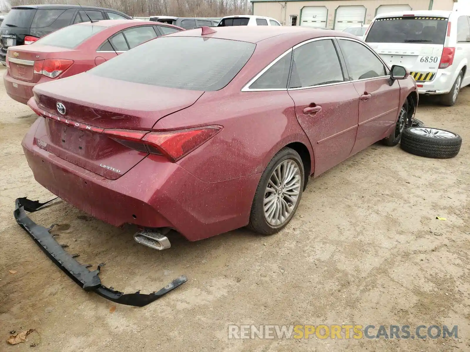 4 Фотография поврежденного автомобиля 4T1BZ1FB2KU023123 TOYOTA AVALON 2019