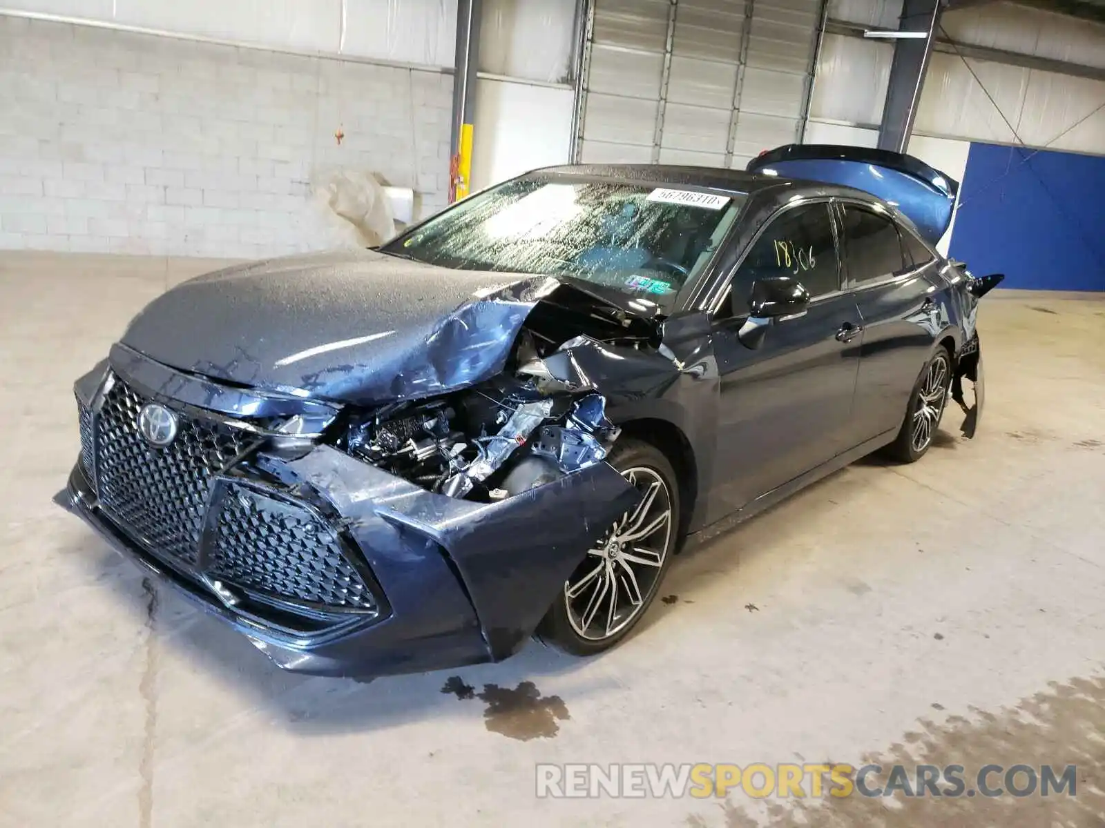 2 Photograph of a damaged car 4T1BZ1FB2KU024708 TOYOTA AVALON 2019