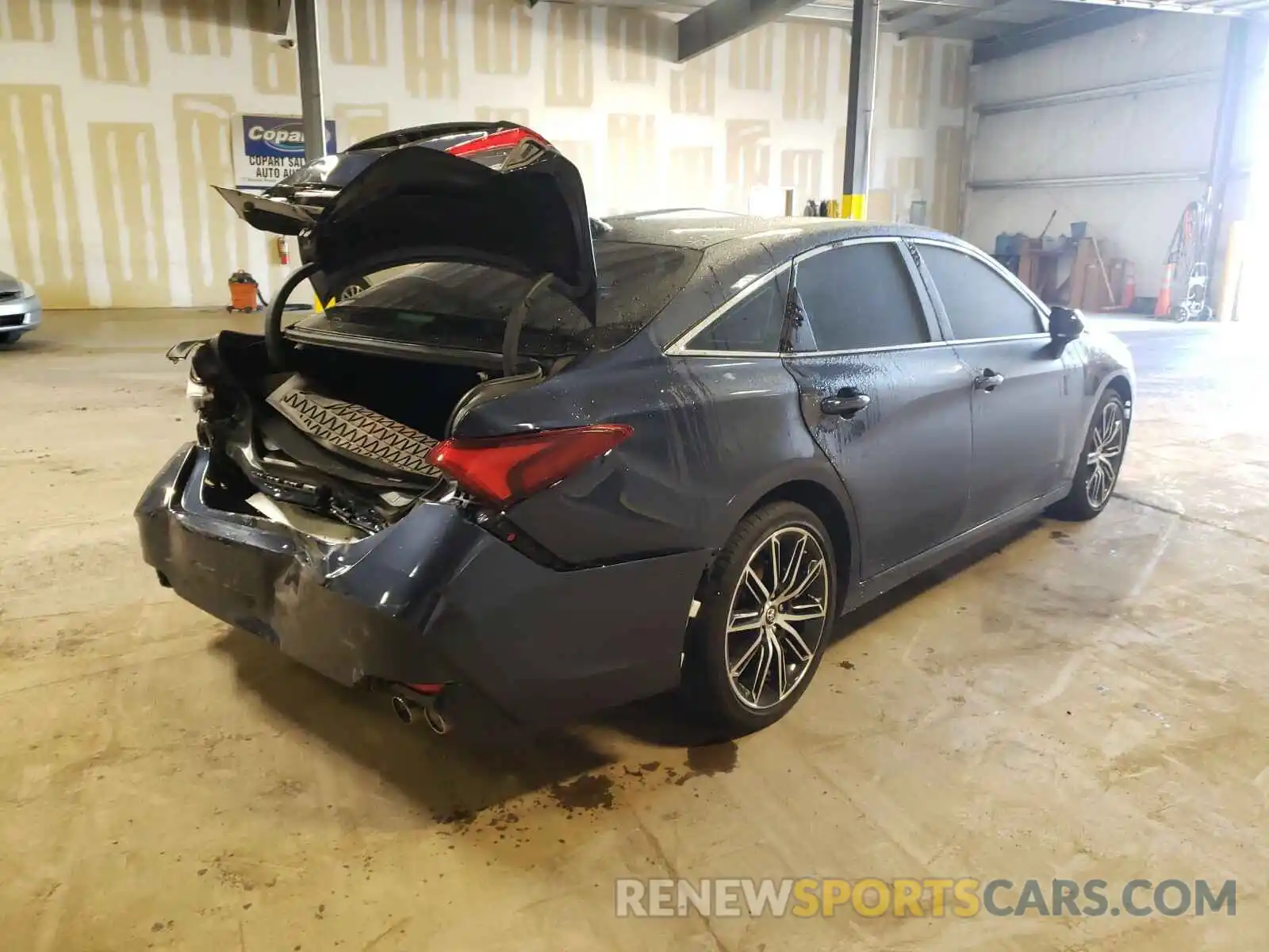 4 Photograph of a damaged car 4T1BZ1FB2KU024708 TOYOTA AVALON 2019