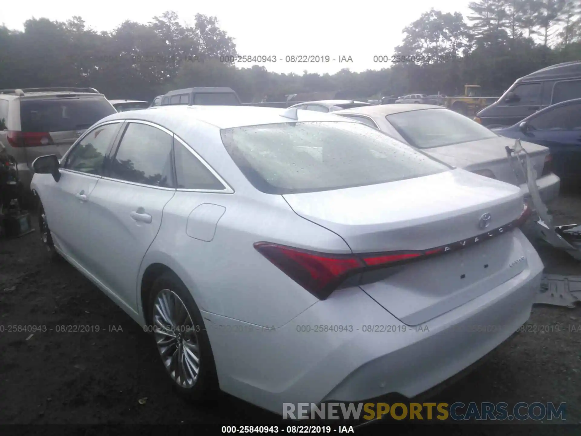 3 Photograph of a damaged car 4T1BZ1FB2KU024823 TOYOTA AVALON 2019