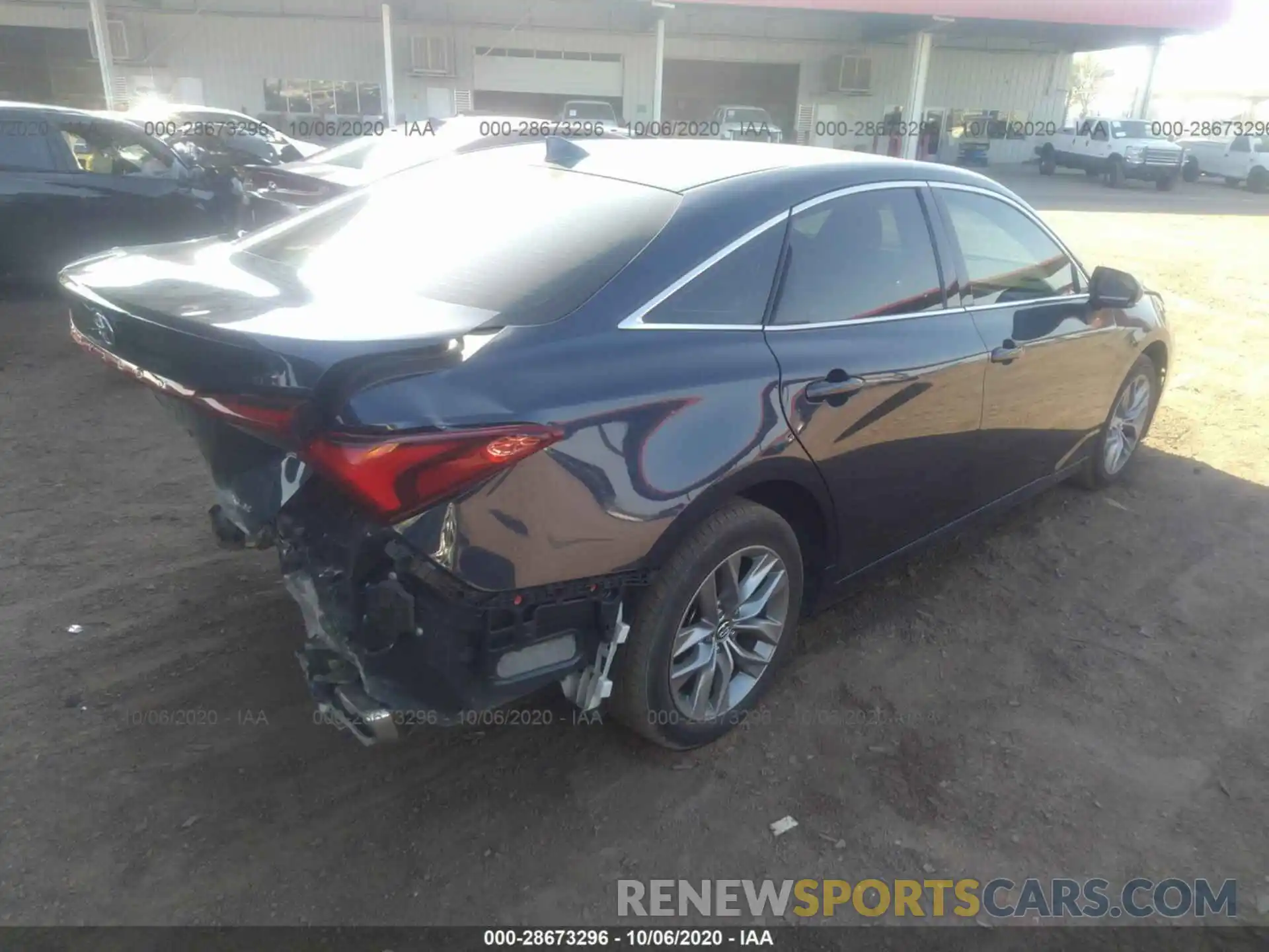 4 Photograph of a damaged car 4T1BZ1FB2KU025230 TOYOTA AVALON 2019