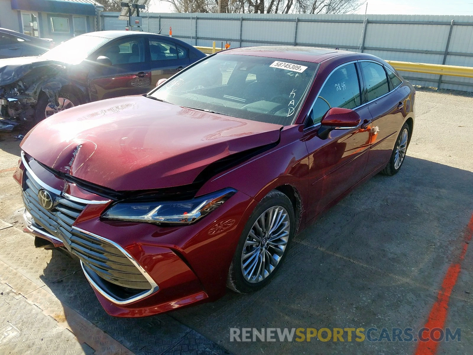 2 Photograph of a damaged car 4T1BZ1FB2KU026927 TOYOTA AVALON 2019