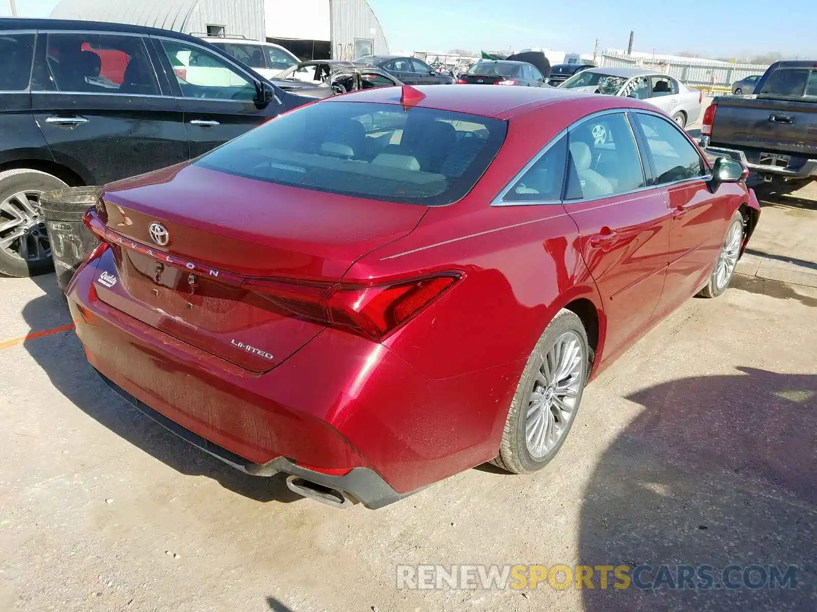 4 Photograph of a damaged car 4T1BZ1FB2KU026927 TOYOTA AVALON 2019