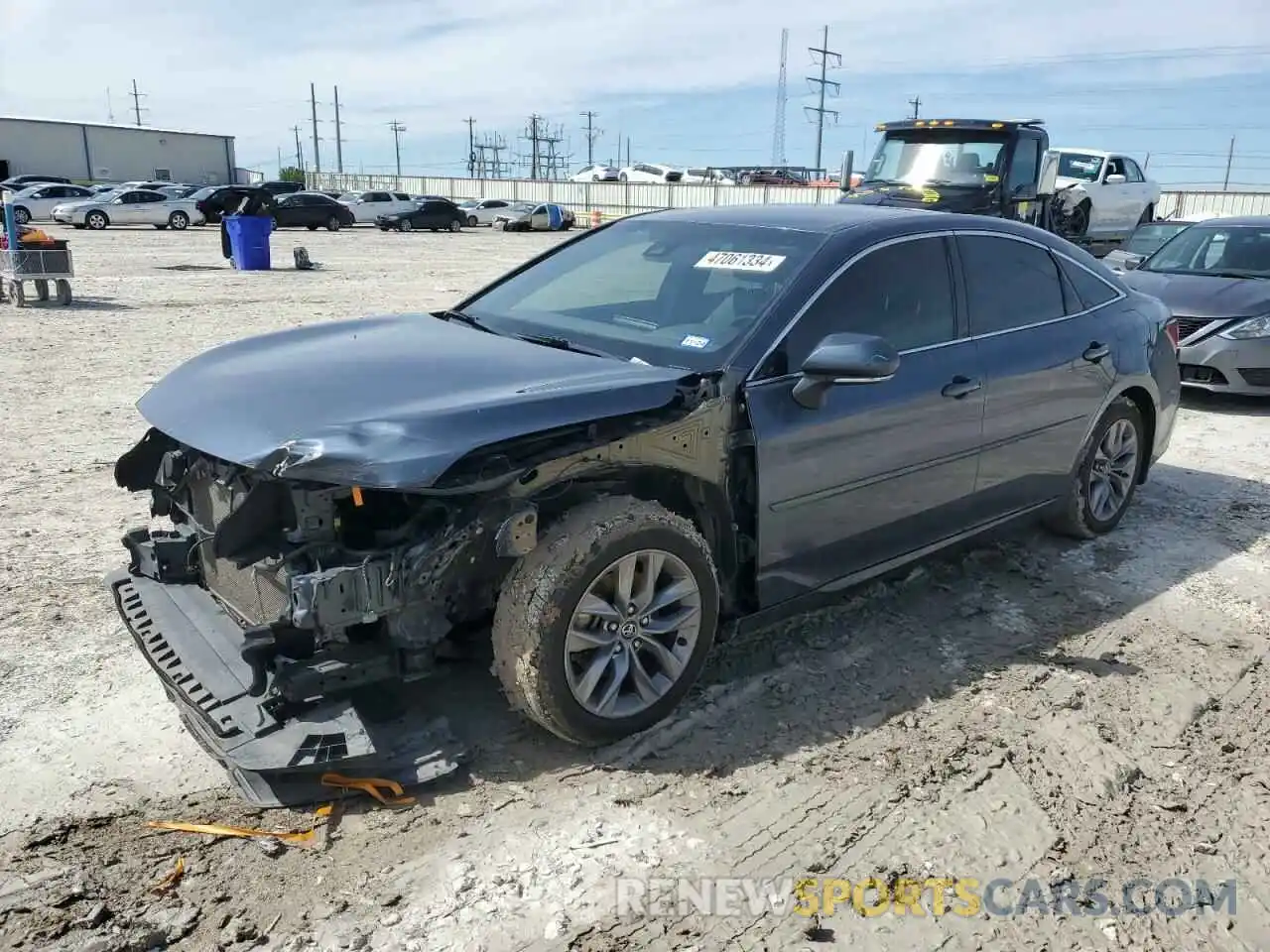 1 Photograph of a damaged car 4T1BZ1FB2KU029374 TOYOTA AVALON 2019