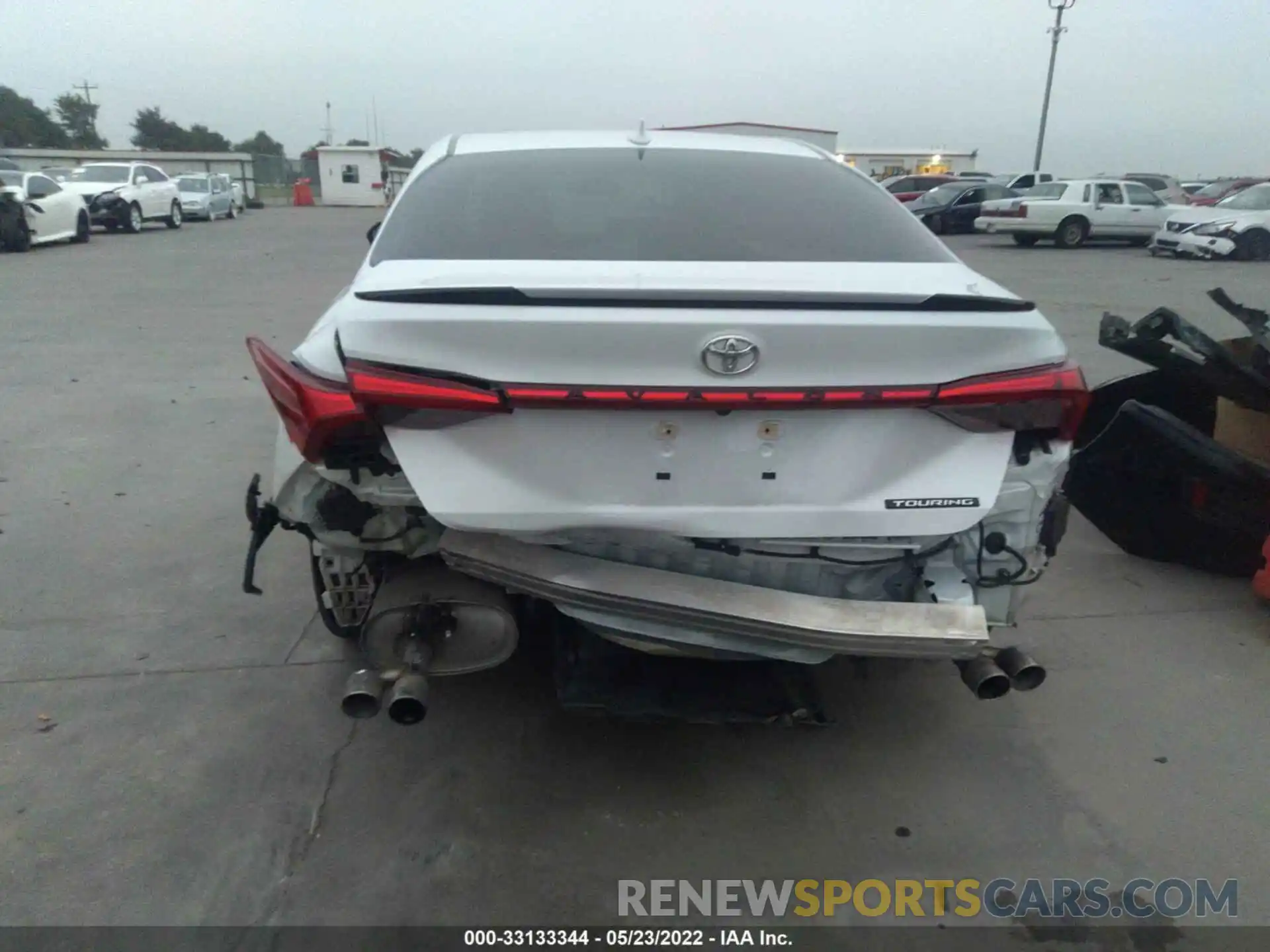 6 Photograph of a damaged car 4T1BZ1FB2KU032730 TOYOTA AVALON 2019