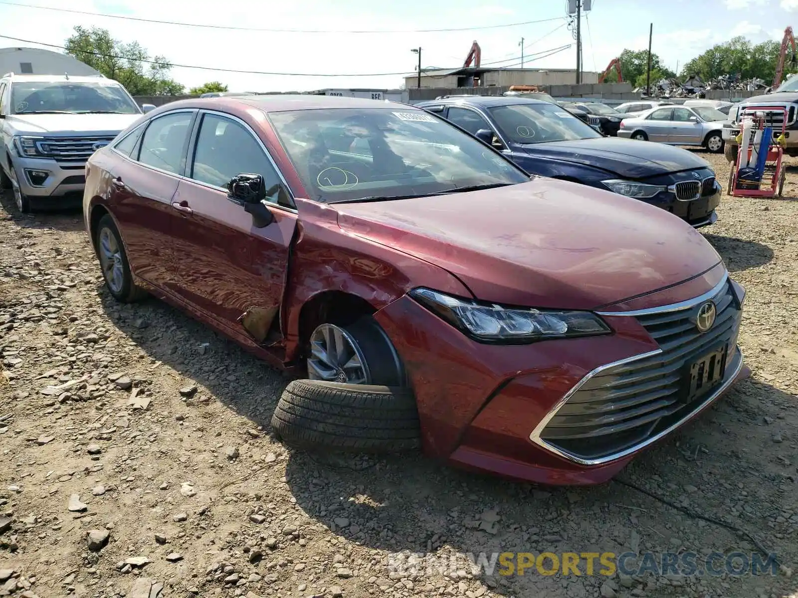 1 Photograph of a damaged car 4T1BZ1FB2KU033151 TOYOTA AVALON 2019