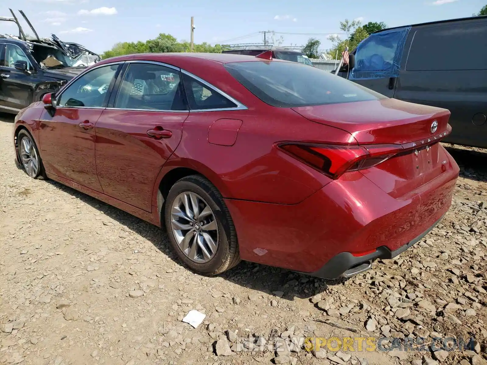 3 Фотография поврежденного автомобиля 4T1BZ1FB2KU033151 TOYOTA AVALON 2019