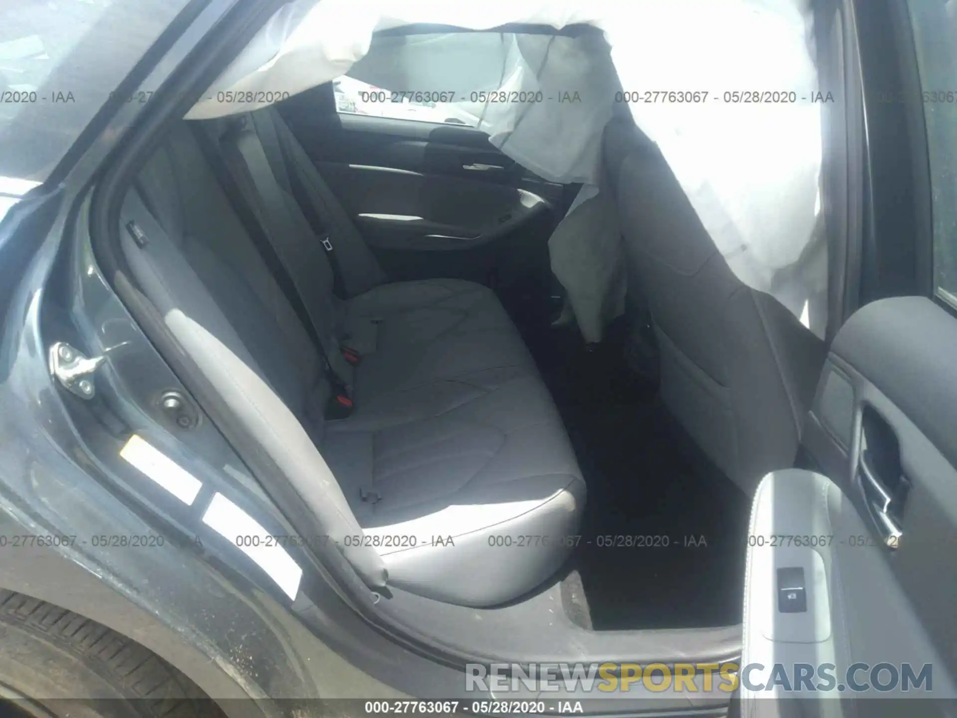 8 Photograph of a damaged car 4T1BZ1FB2KU033540 TOYOTA AVALON 2019