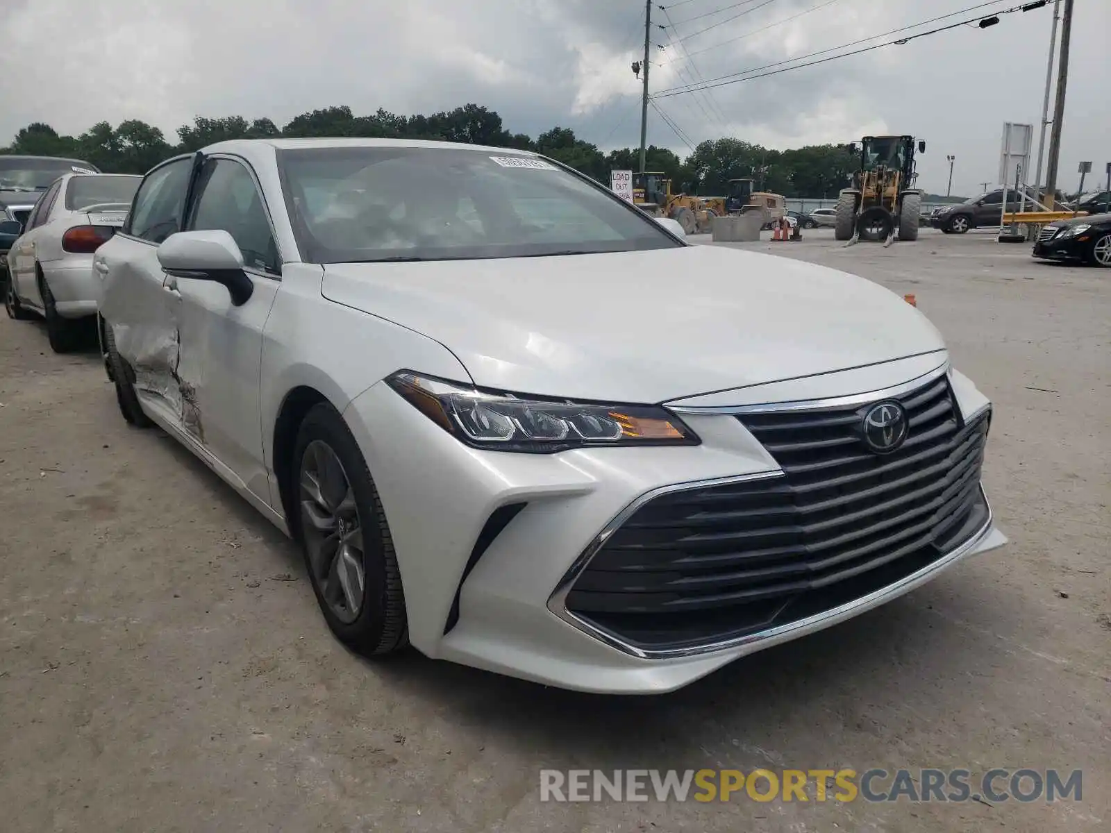 1 Photograph of a damaged car 4T1BZ1FB2KU033862 TOYOTA AVALON 2019