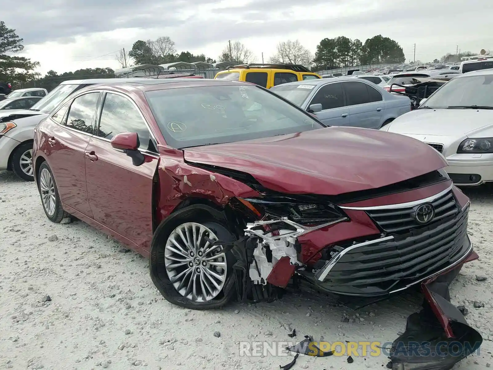 1 Photograph of a damaged car 4T1BZ1FB2KU035921 TOYOTA AVALON 2019