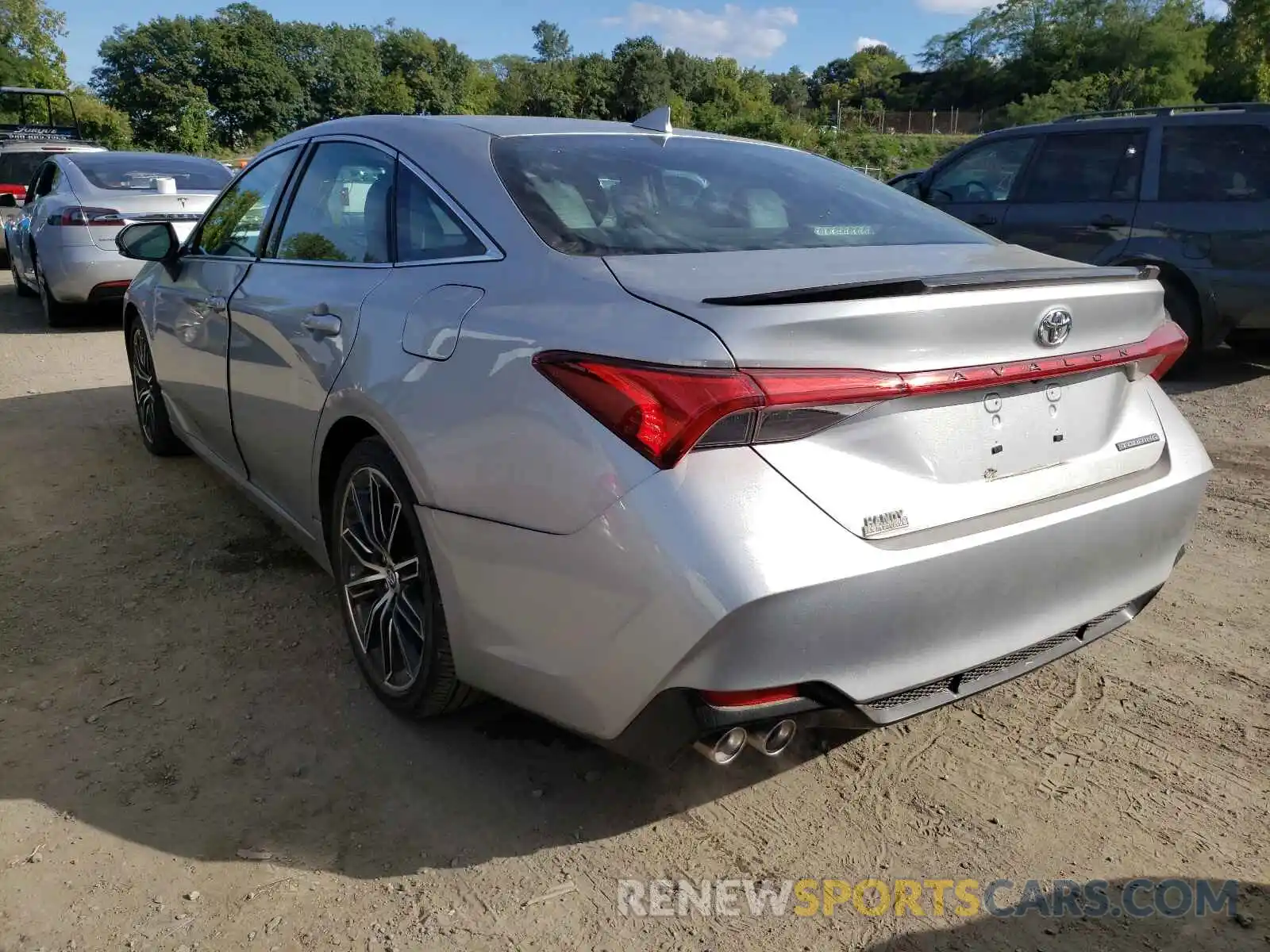 3 Photograph of a damaged car 4T1BZ1FB2KU036549 TOYOTA AVALON 2019