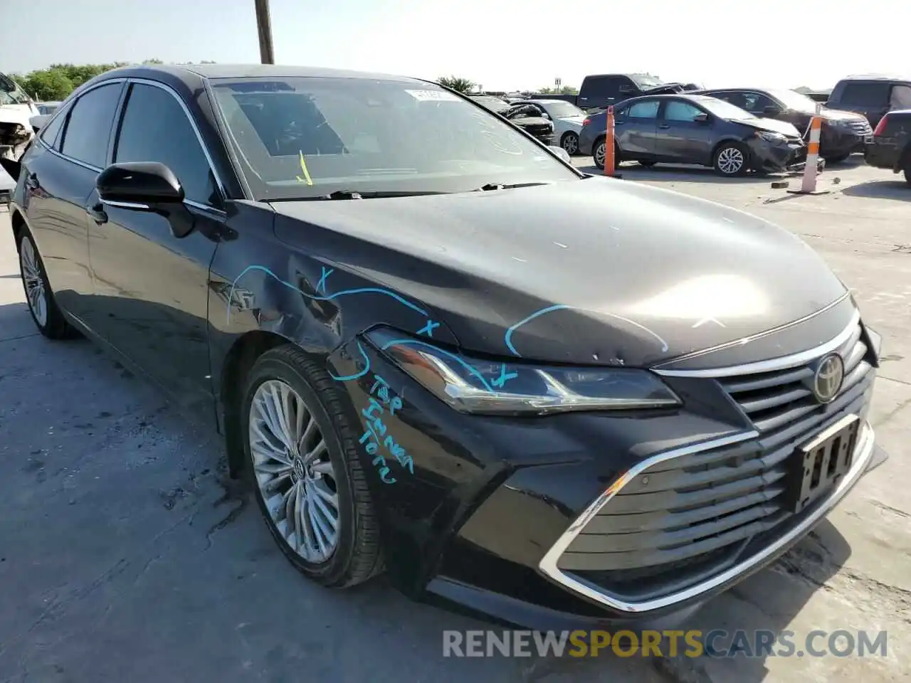 1 Photograph of a damaged car 4T1BZ1FB2KU037698 TOYOTA AVALON 2019