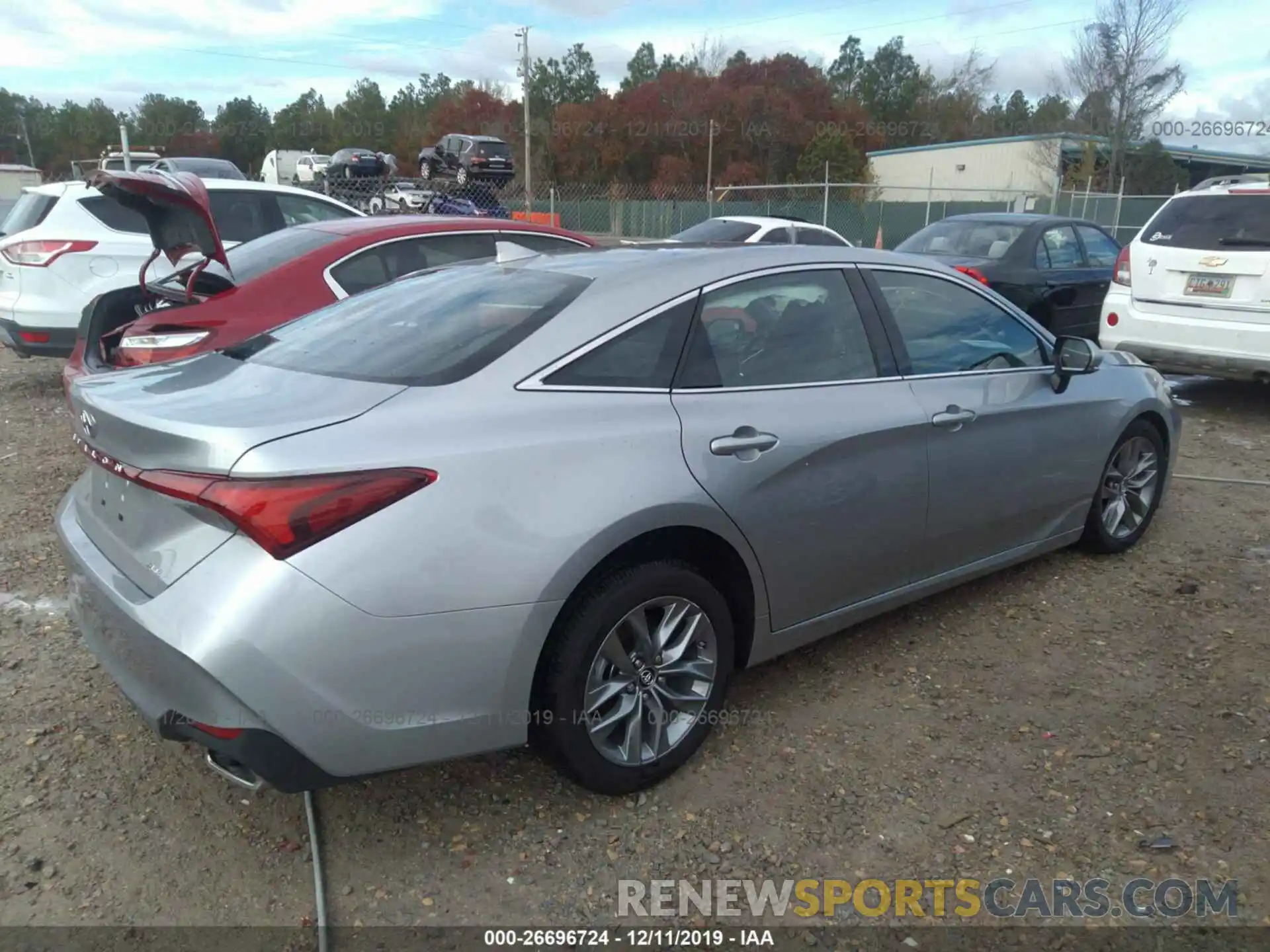 4 Photograph of a damaged car 4T1BZ1FB2KU037782 TOYOTA AVALON 2019