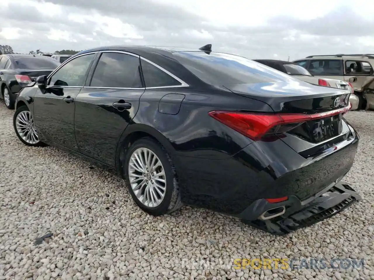 3 Photograph of a damaged car 4T1BZ1FB2KU037944 TOYOTA AVALON 2019