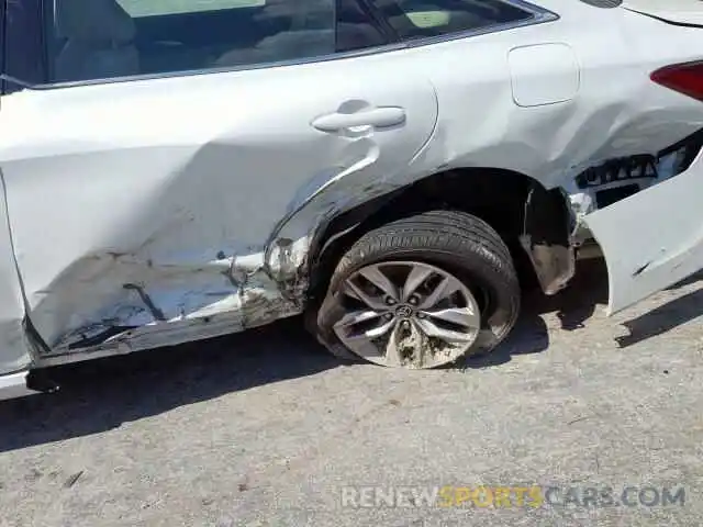 9 Photograph of a damaged car 4T1BZ1FB3KU001826 TOYOTA AVALON 2019