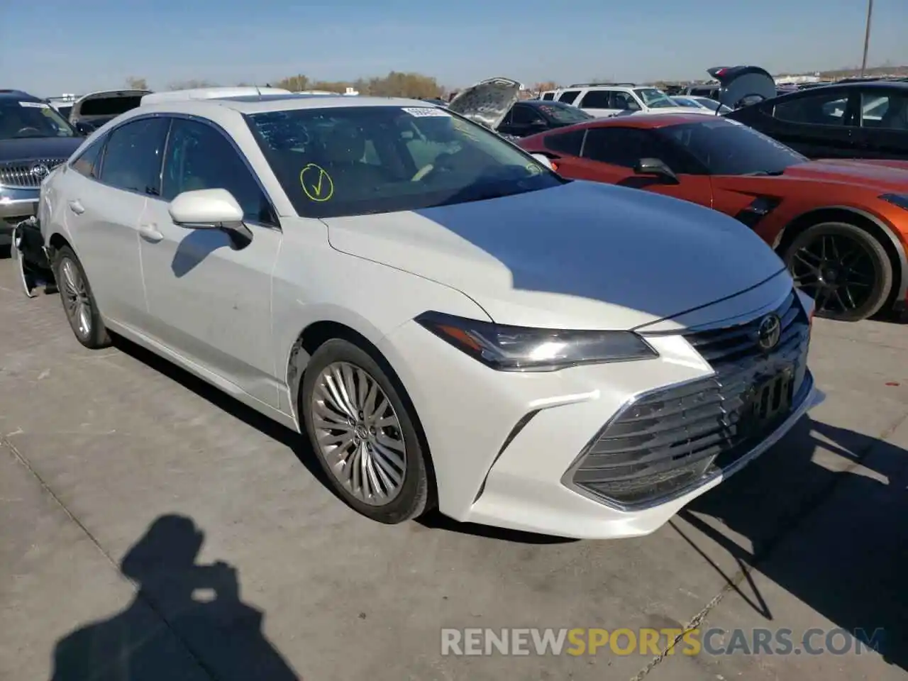 1 Photograph of a damaged car 4T1BZ1FB3KU003172 TOYOTA AVALON 2019