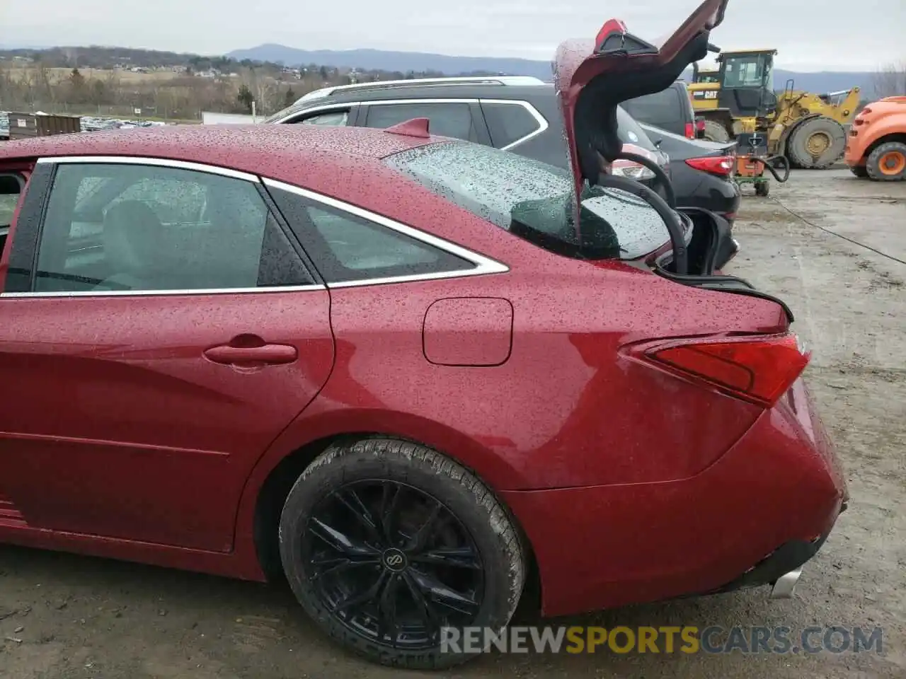 9 Photograph of a damaged car 4T1BZ1FB3KU003270 TOYOTA AVALON 2019