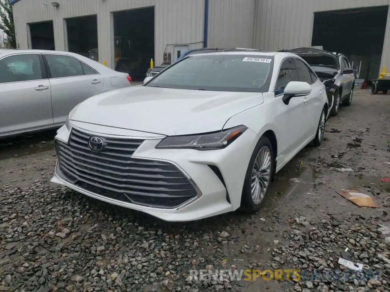 2 Photograph of a damaged car 4T1BZ1FB3KU004113 TOYOTA AVALON 2019