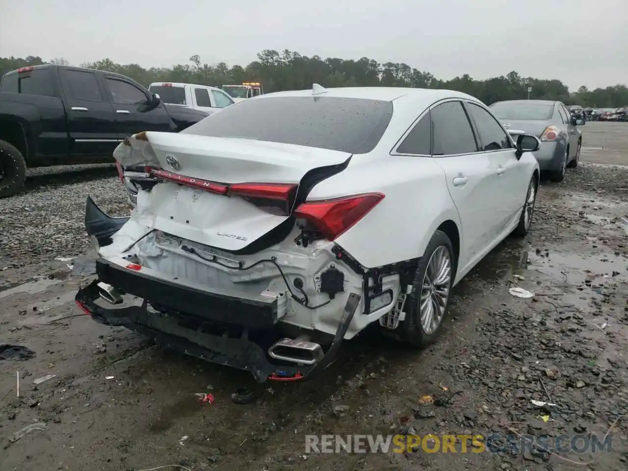 4 Photograph of a damaged car 4T1BZ1FB3KU004113 TOYOTA AVALON 2019