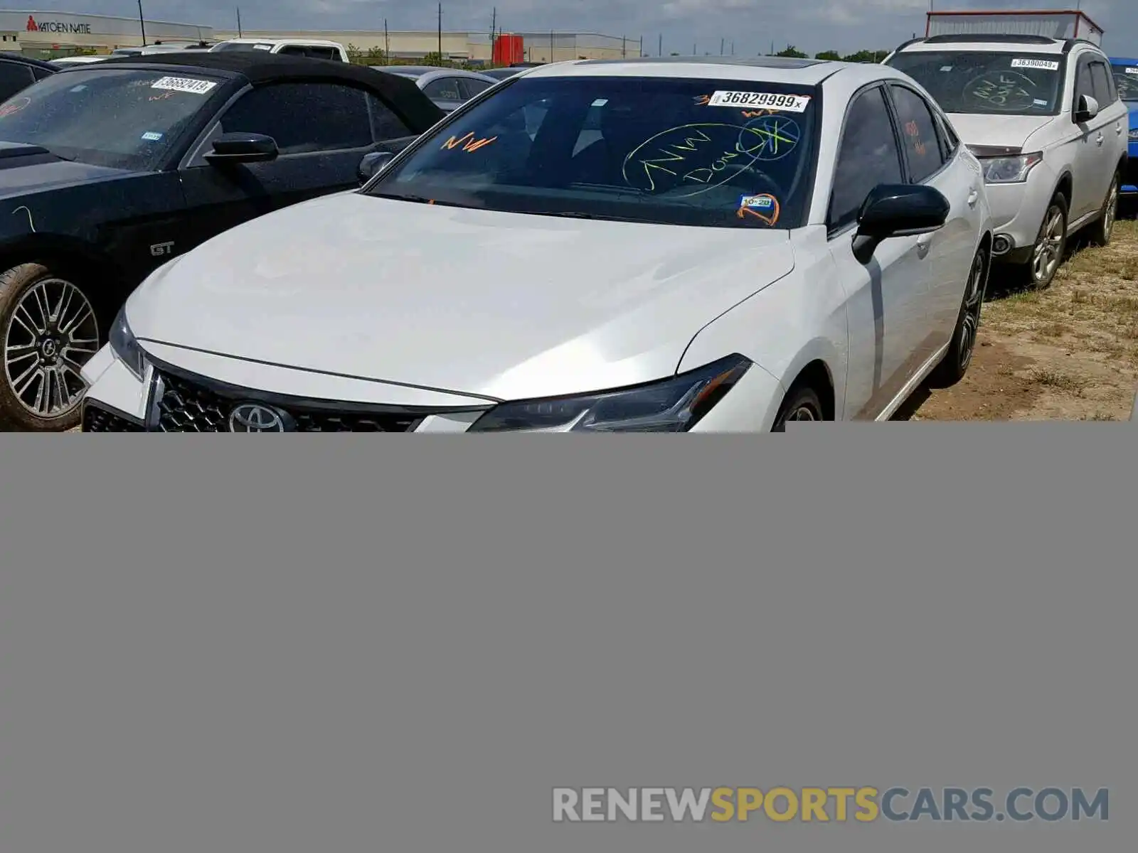 2 Photograph of a damaged car 4T1BZ1FB3KU006248 TOYOTA AVALON 2019